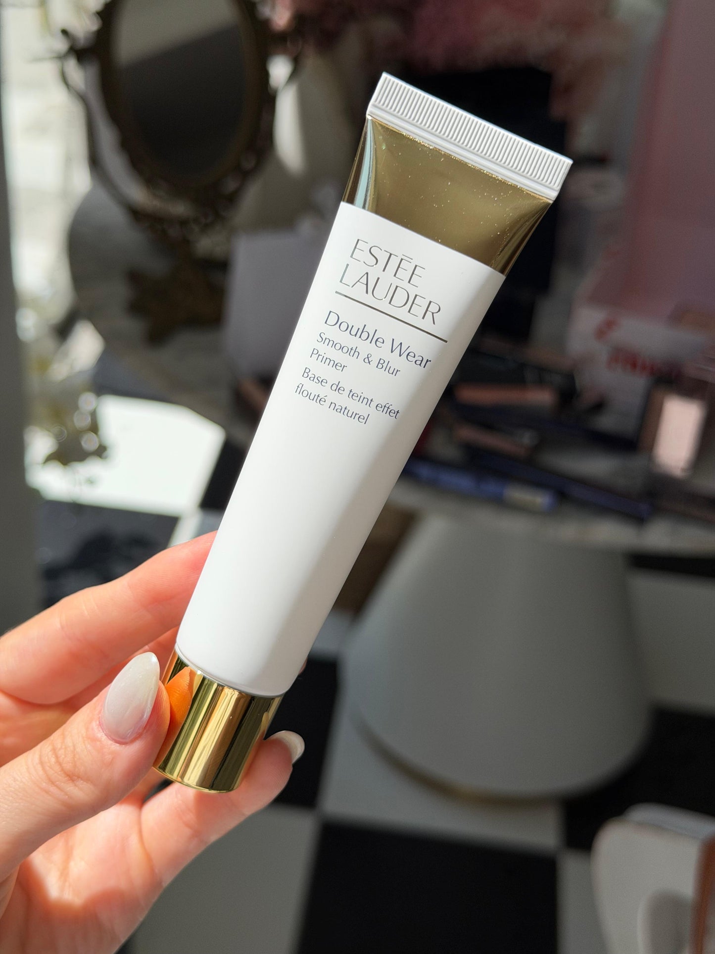 ESTÉE LAUDER Double Wear
Smooth & Blur Primer