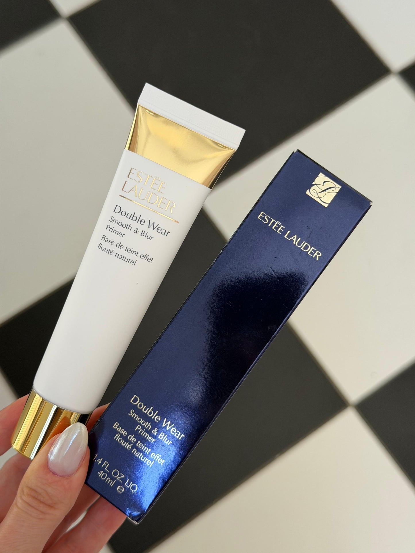 ESTÉE LAUDER Double Wear
Smooth & Blur Primer