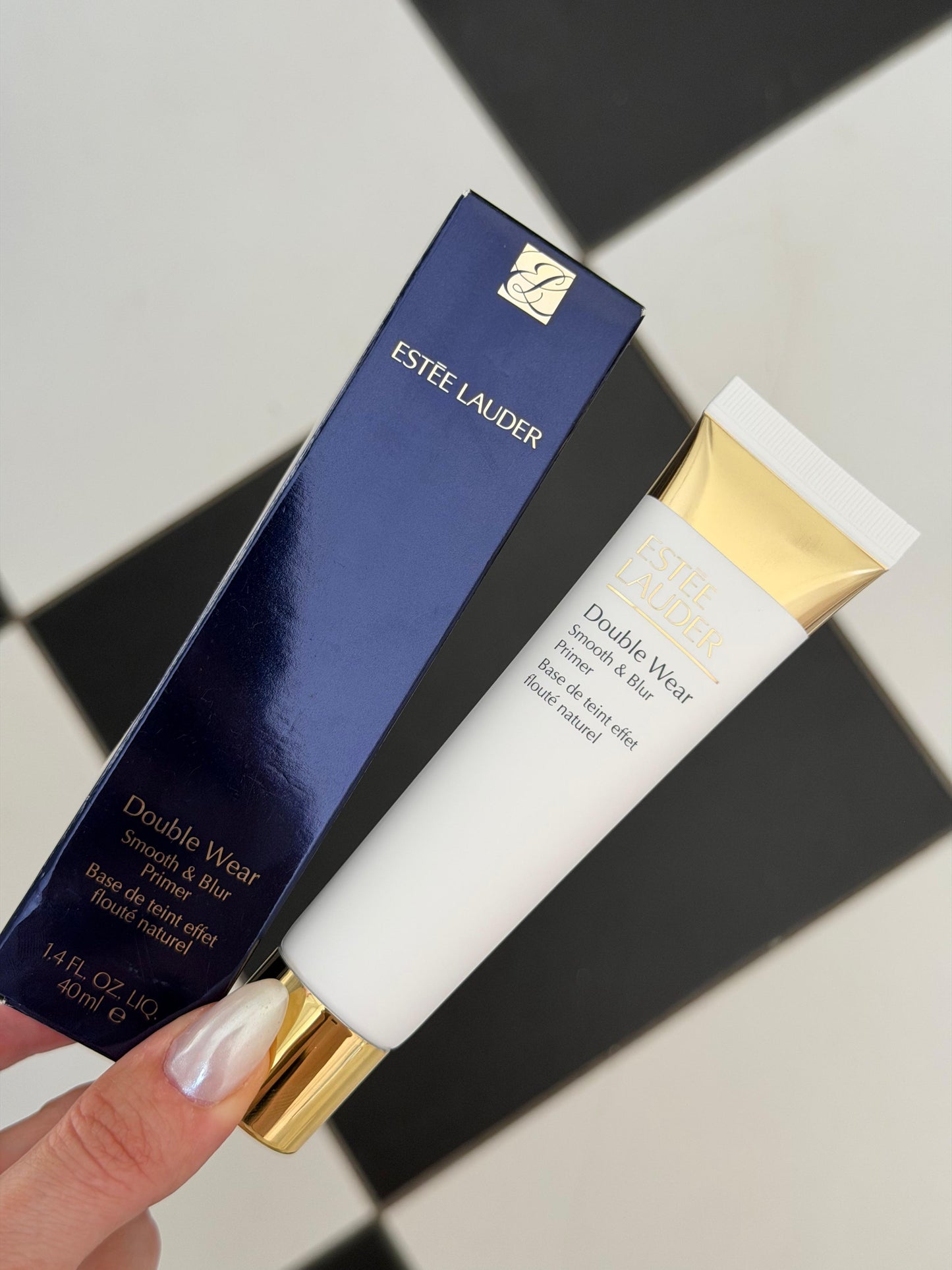 ESTÉE LAUDER Double Wear
Smooth & Blur Primer