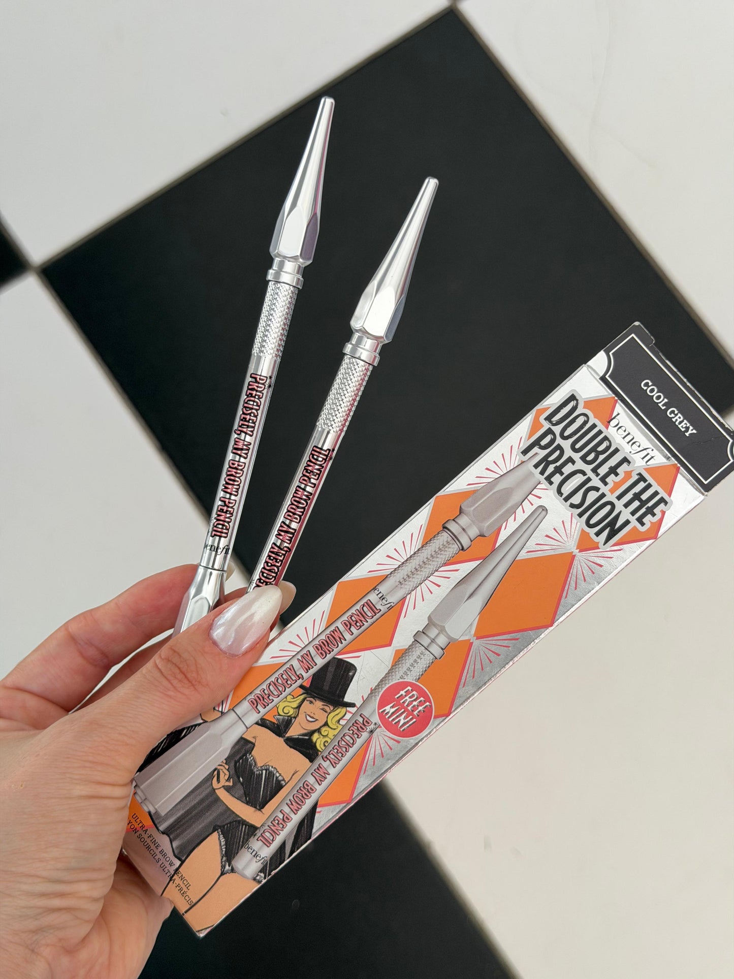 BENEFIT Double The Precision - Cool Grey
Precisely My Brow Pencil Booster Set