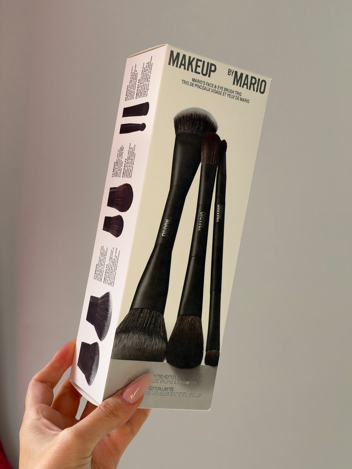 MAKEUP BY MARIO 
Mario's Face and Eye Trio Cosmetic Brush Set