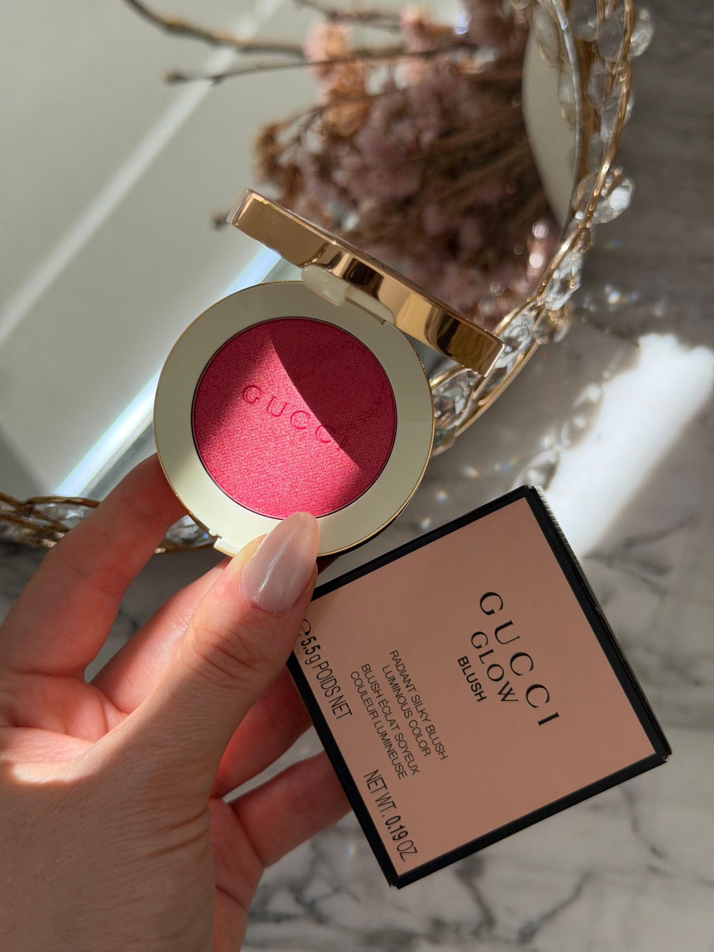 GUCCI Glow Blush (04)
Radiant Silky Luminous Color