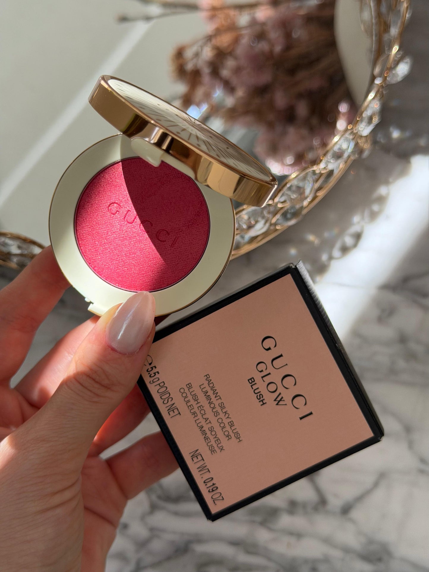 GUCCI Glow Blush (04)
Radiant Silky Luminous Color