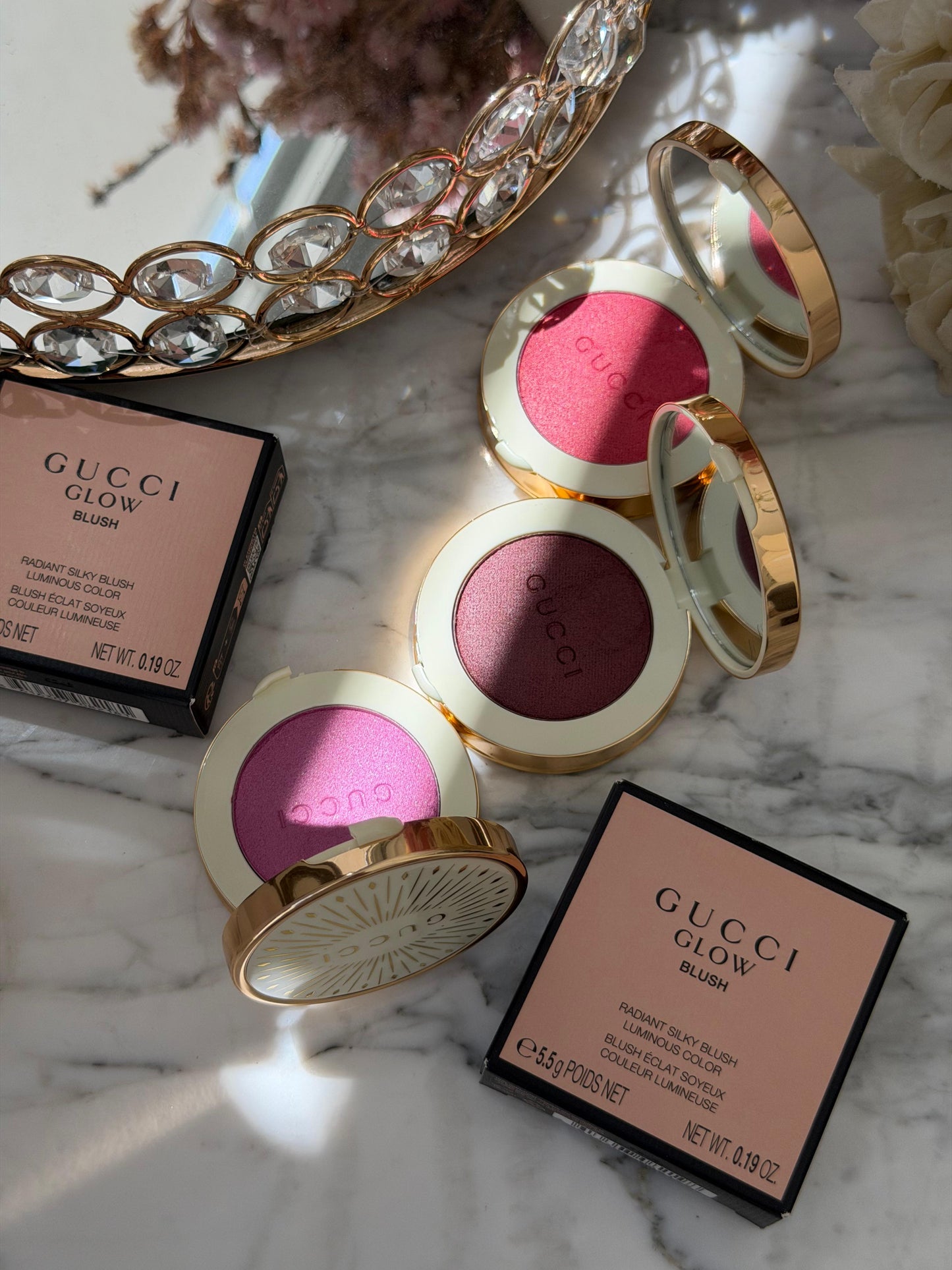 GUCCI Glow Blush (04)
Radiant Silky Luminous Color