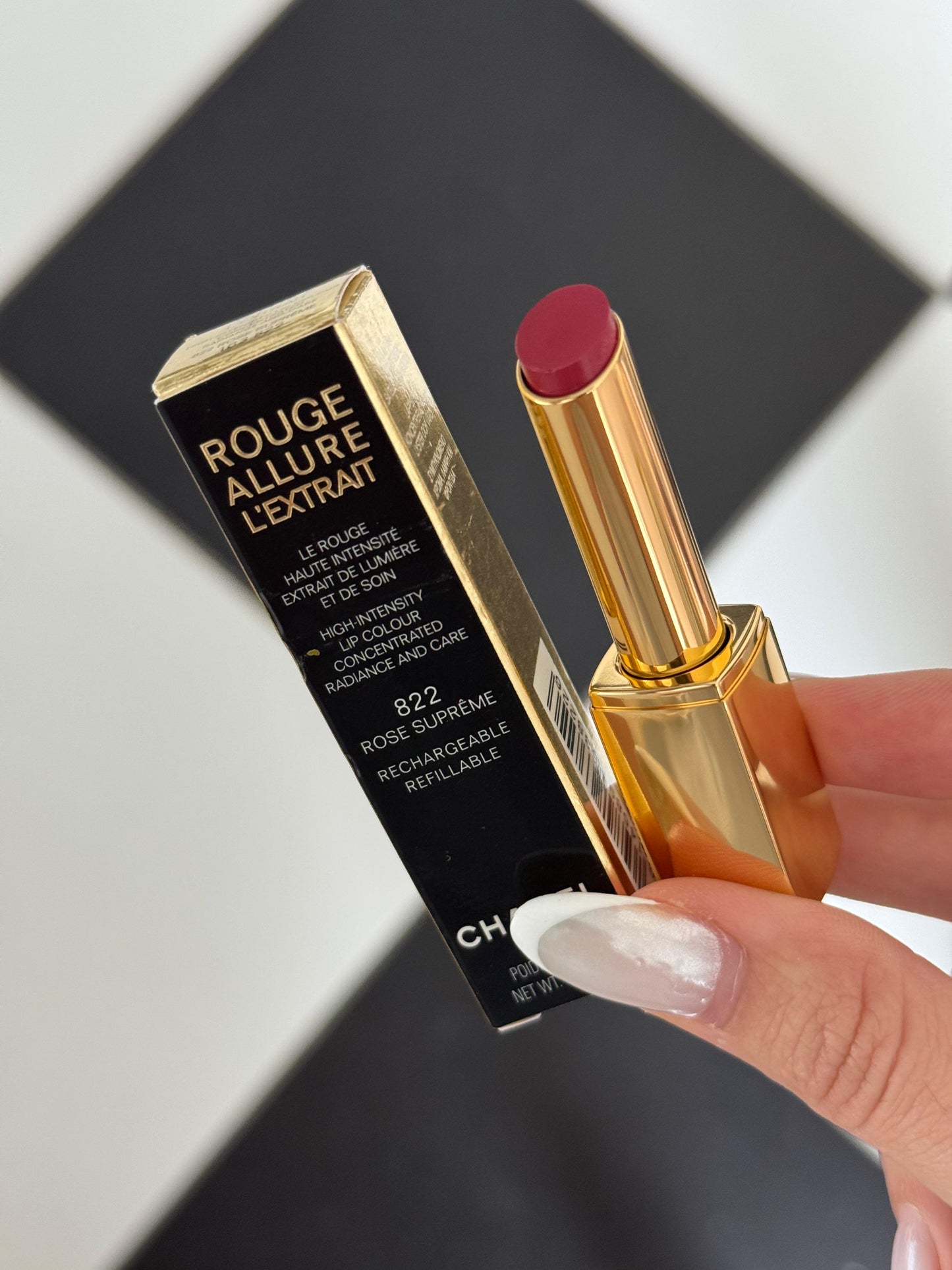 CHANEL Rouge Allure L’Extrait
High-Intensity Lipstick (822) - Concentrated Radiance and Care