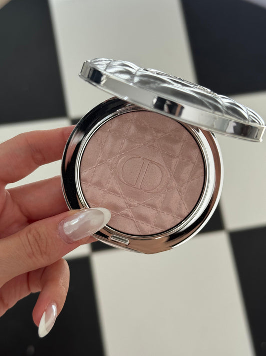 DIOR Forever Glow Luminizer - Illuminating Powder For Face (03)