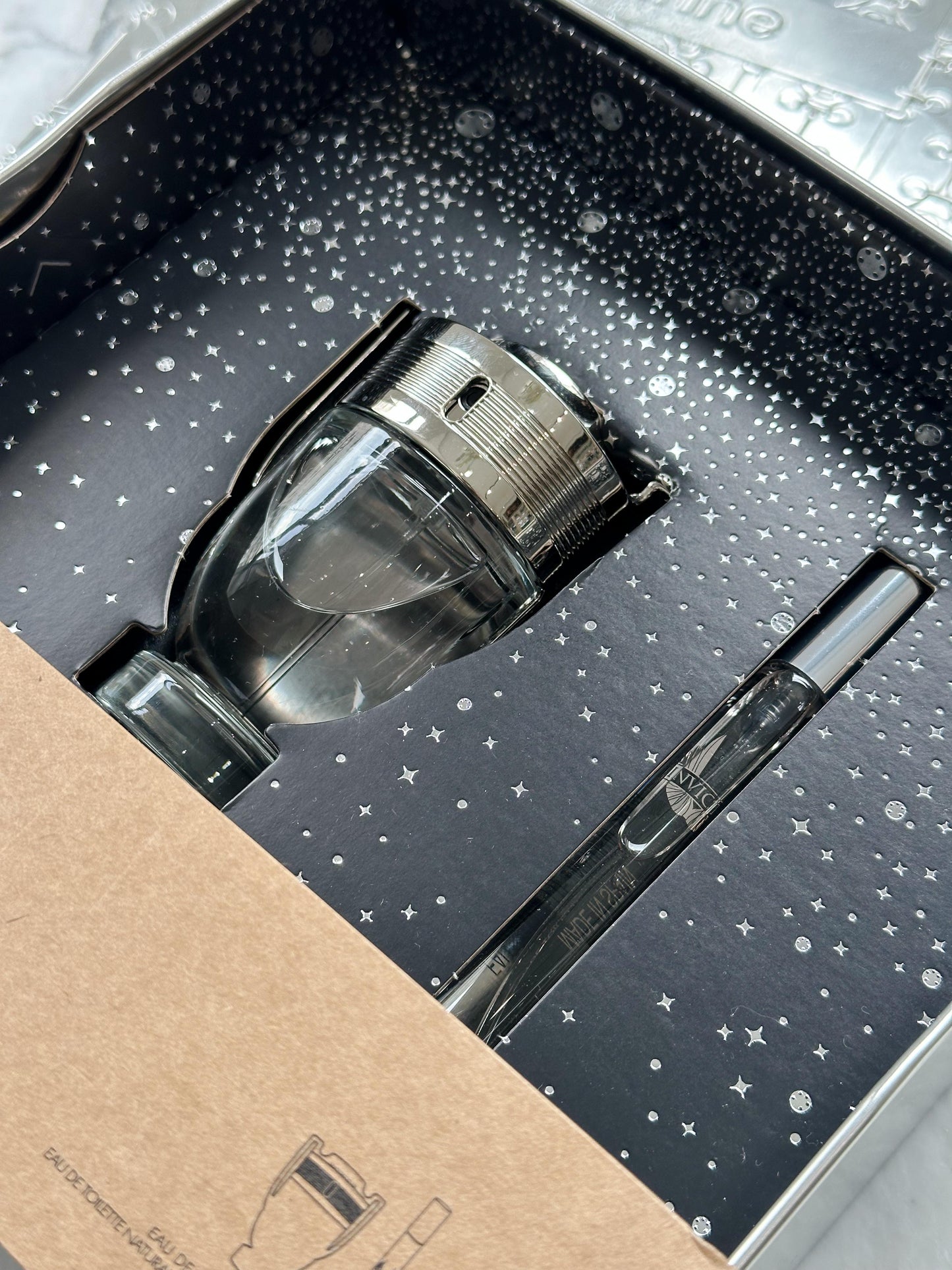 Paco Rabanne Invictus 2 Piece Gift Set: Eau de Toilette 100ml - Eau de Toilette 10ml