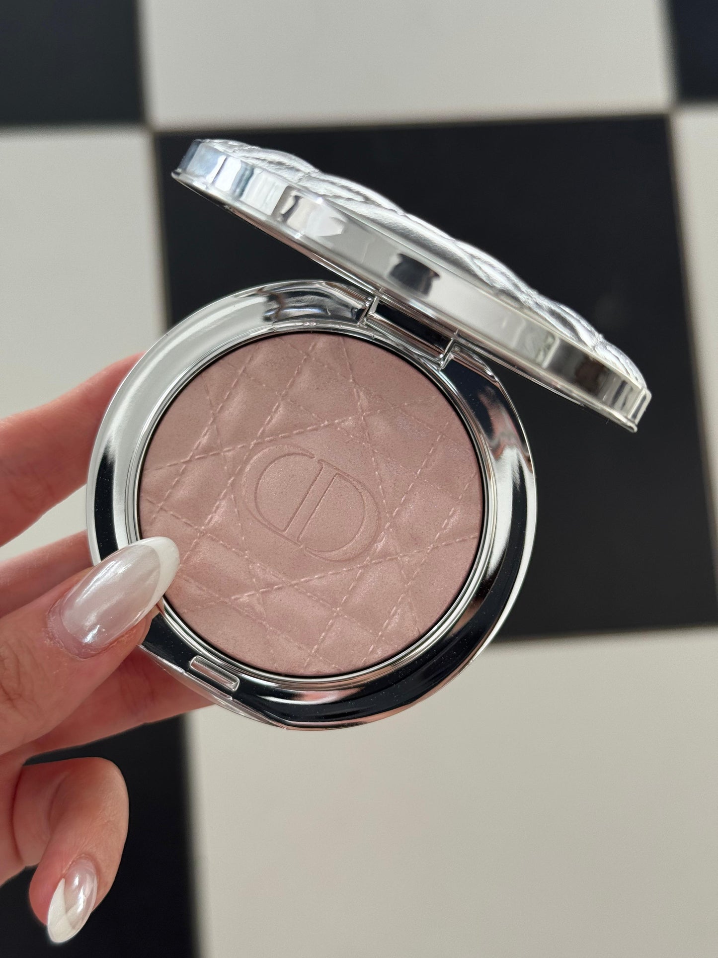 DIOR Forever Glow Luminizer - Illuminating Powder For Face (03)