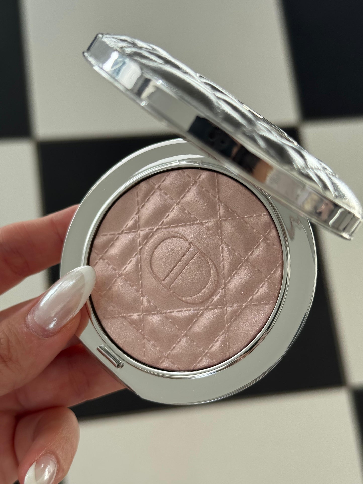 DIOR Forever Glow Luminizer - Illuminating Powder For Face (03)