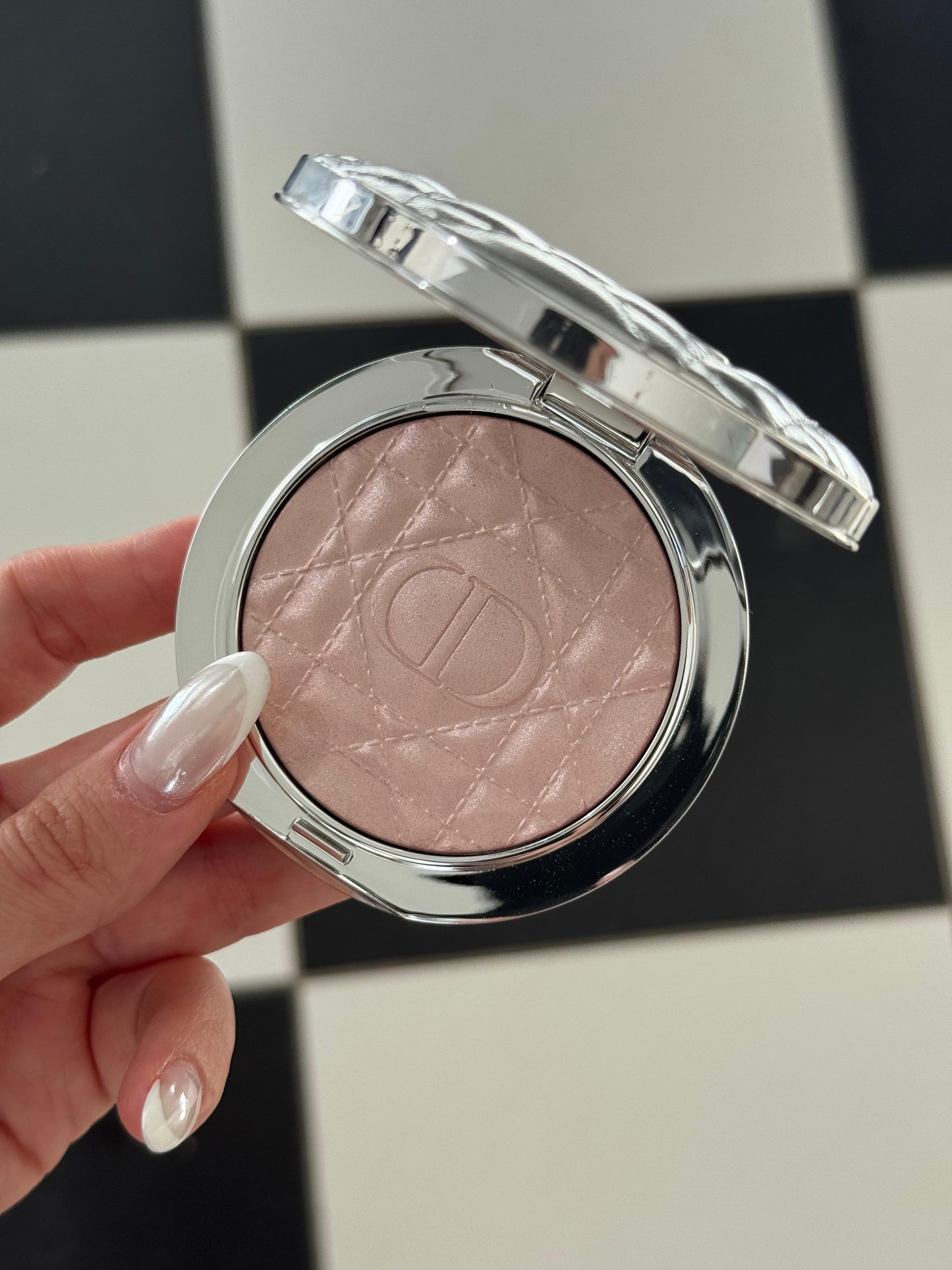 DIOR Forever Glow Luminizer - Illuminating Powder For Face (03)