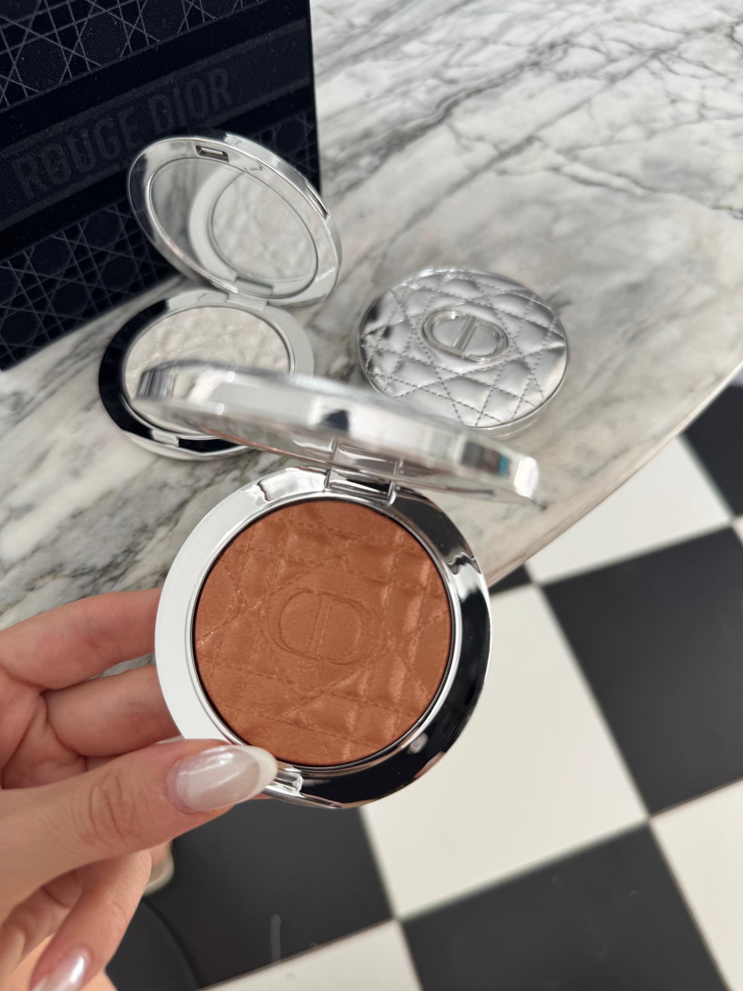 DIOR Forever Glow Luminizer - Illuminating Powder For Face (07)