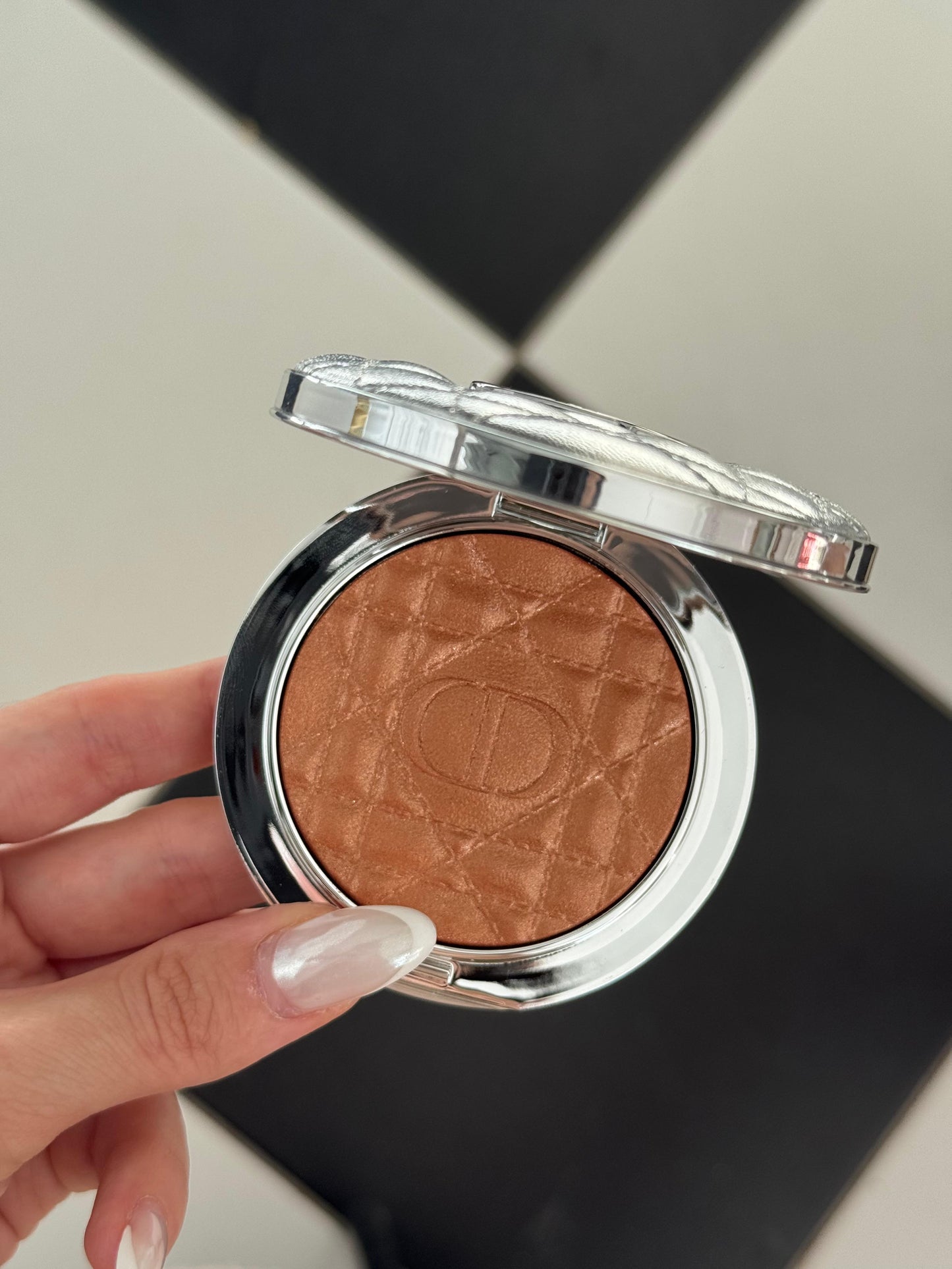 DIOR Forever Glow Luminizer - Illuminating Powder For Face (07)