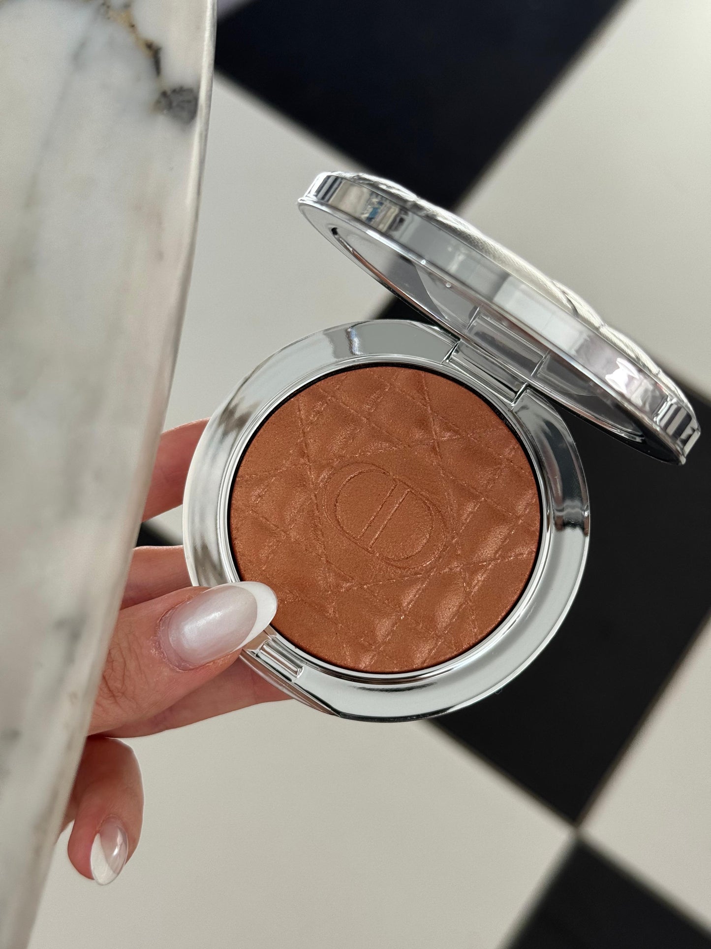 DIOR Forever Glow Luminizer - Illuminating Powder For Face (07)