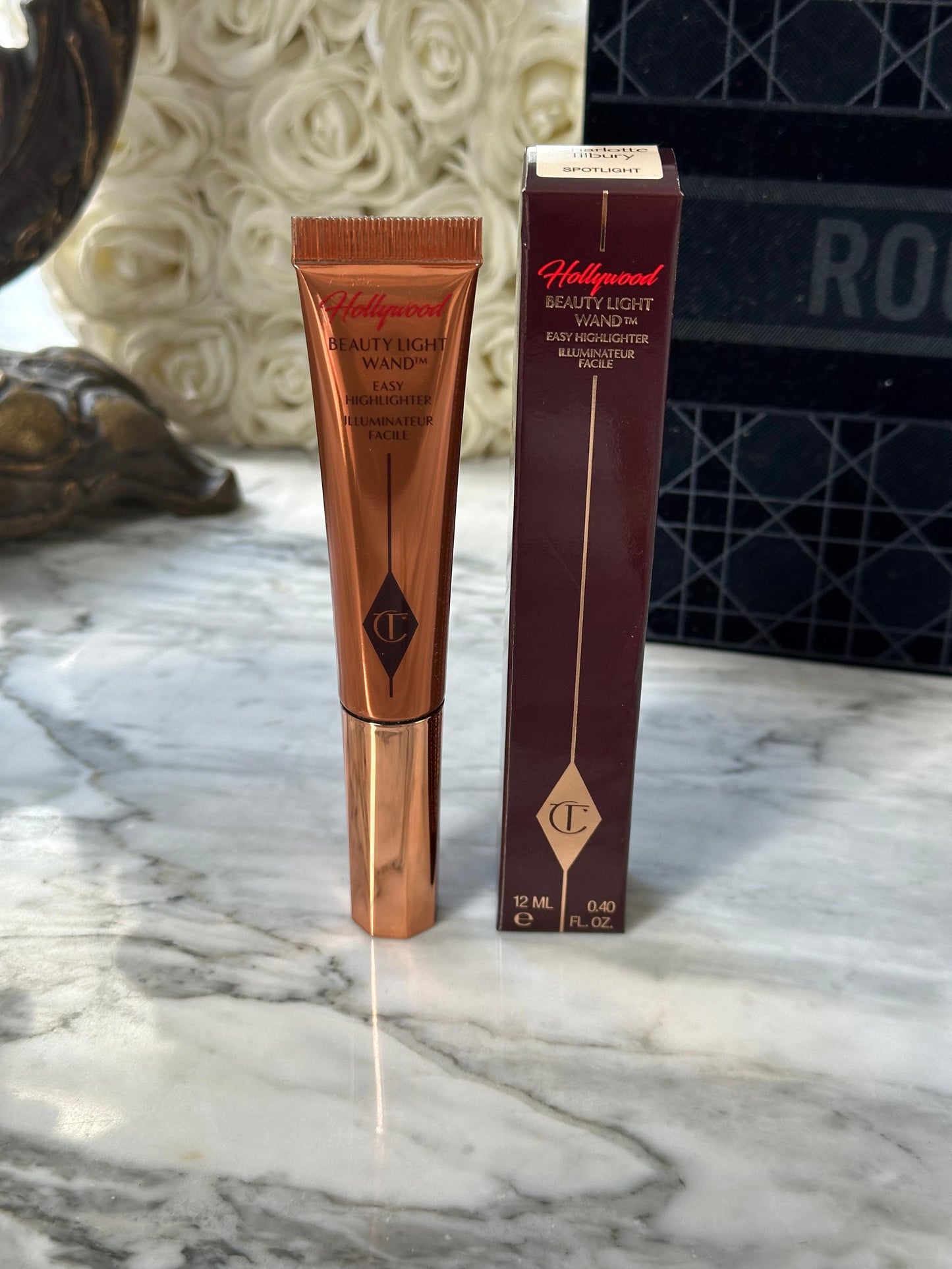 CHARLOTTE TILBURY
Hollywood Beauty Light Wand - Spotlight Liquid Highlighter