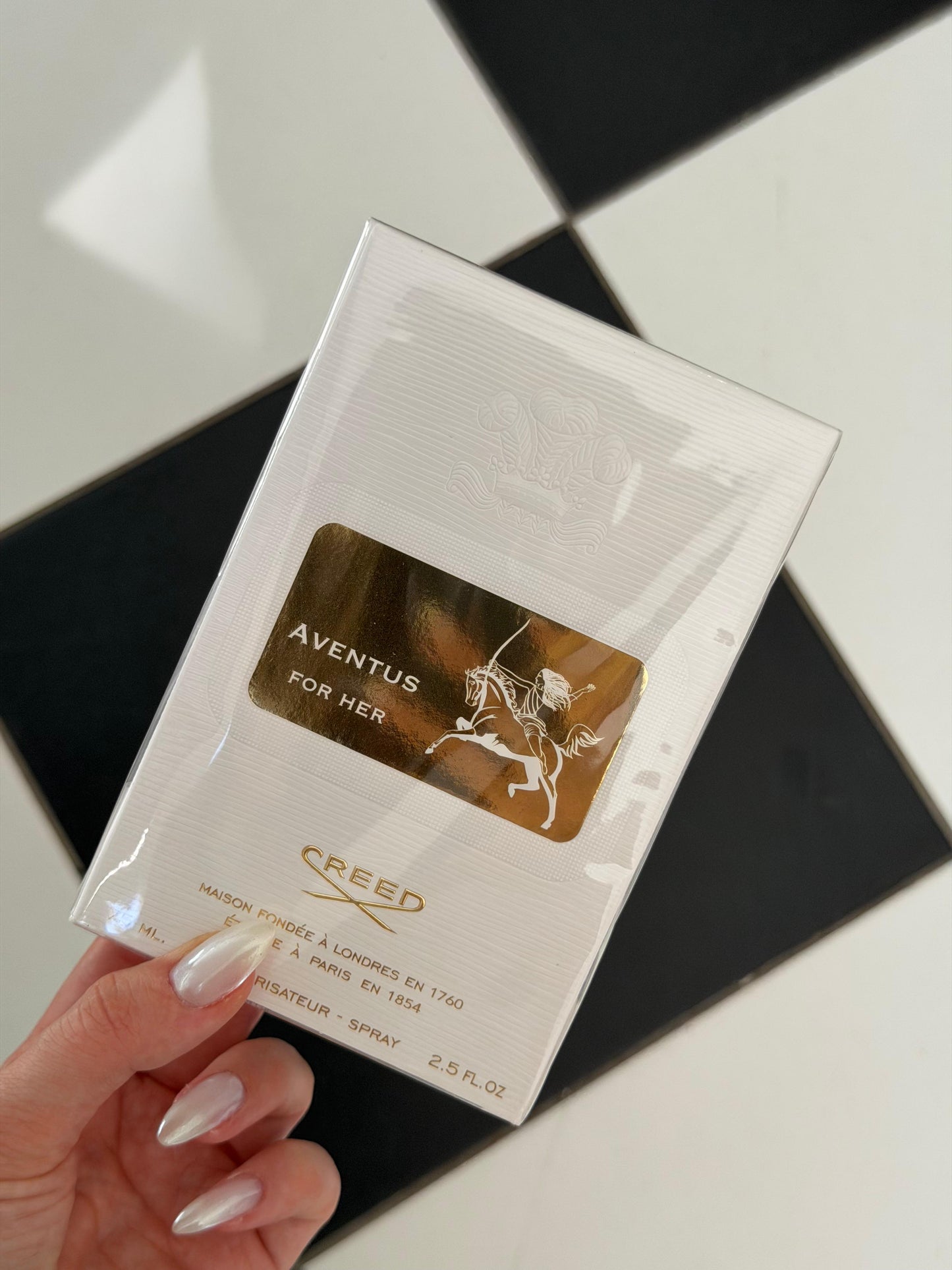 CREED Aventus For Her Eau De Parfum
Woody Fresh, Crisp, Fruity & Floral