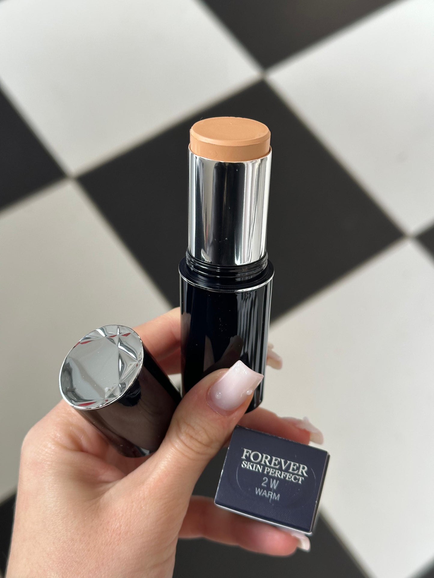 DIOR Forever Skin Perfect
Multi-Use Foundation Stick - Blur Perfection - 24H Wear and Hydration