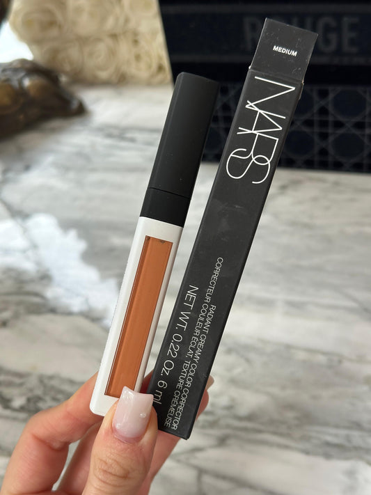 NARS Radiant Creamy Concealer - Medium