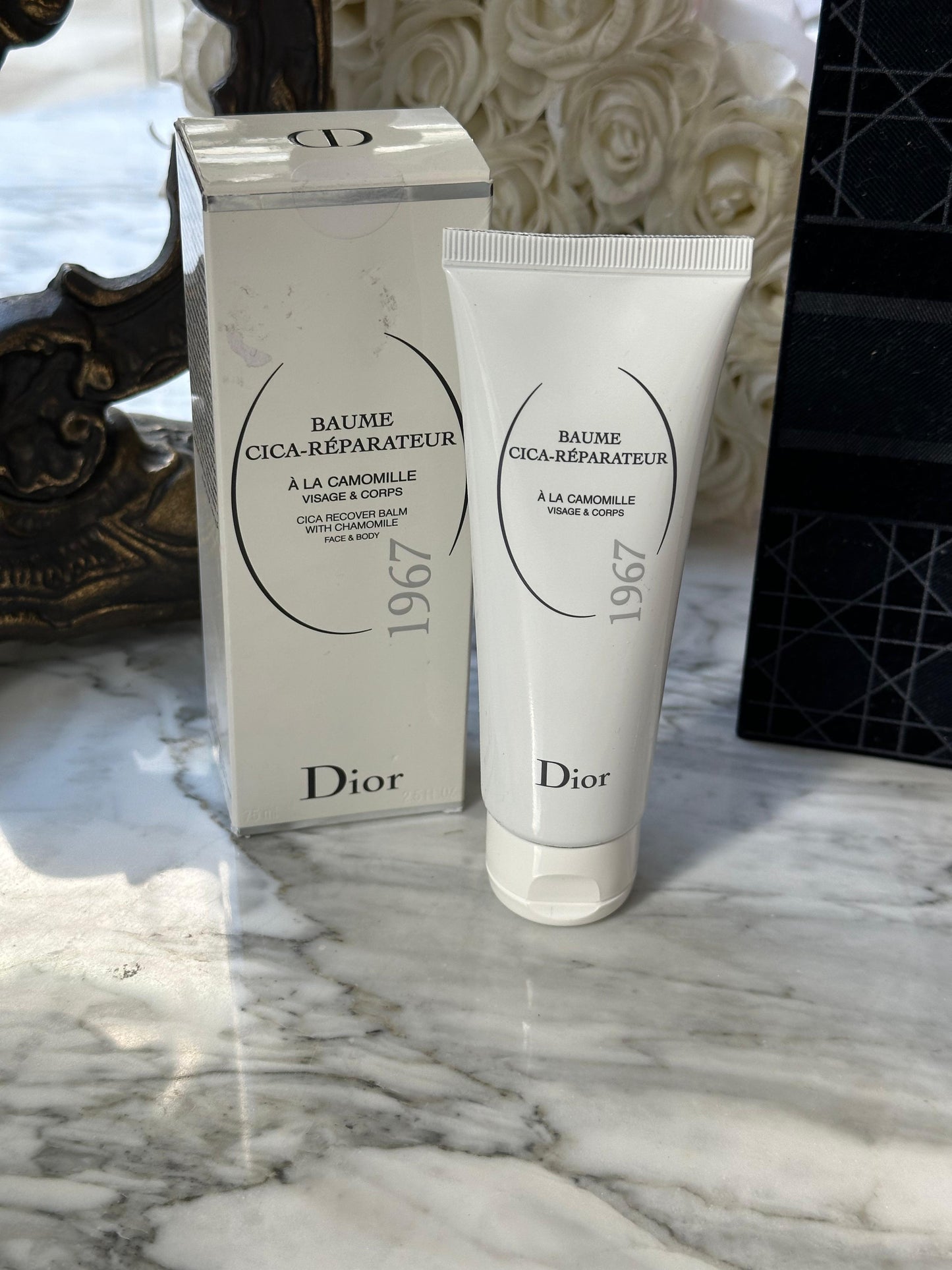 DIOR Cica Recover Balm
Balm with Chamomile - Multi-Use Face & Body Skincare