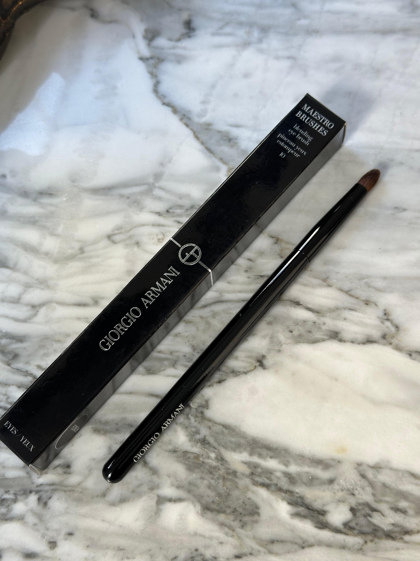 ARMANI Maestro Brushes - Blending Eye Brush (10)