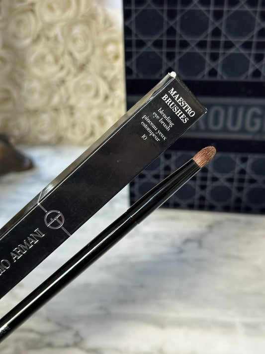 ARMANI Maestro Brushes - Blending Eye Brush (10)