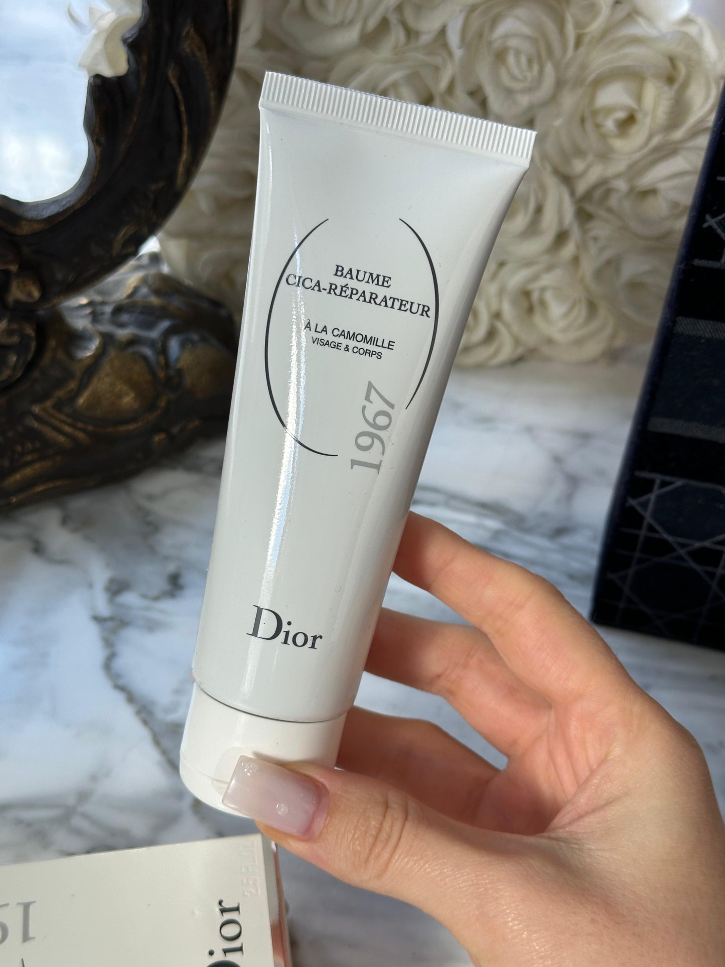 DIOR Cica Recover Balm
Balm with Chamomile - Multi-Use Face & Body Skincare