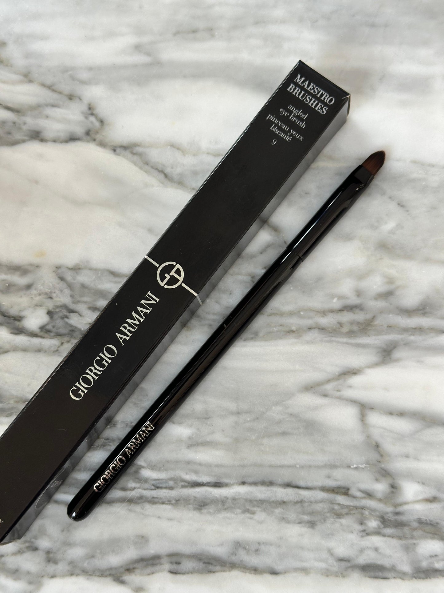 ARMANI Maestro Brushes - Angled Eye Brush (9)