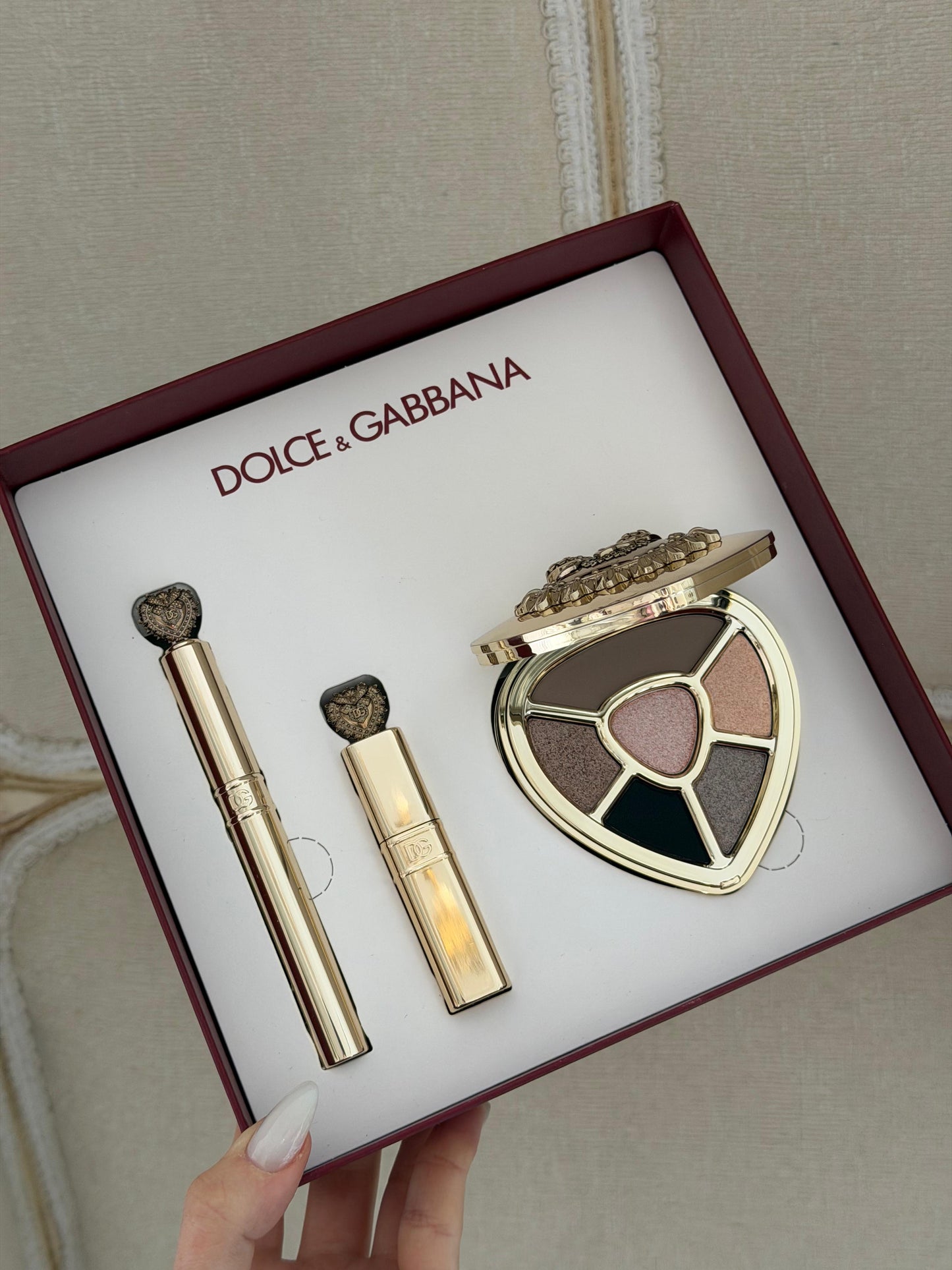 DOLCE&GABBANA Devotion Flawless Eyes Gift Set (03)
Eyeshadow + Eyeliner + Mascara