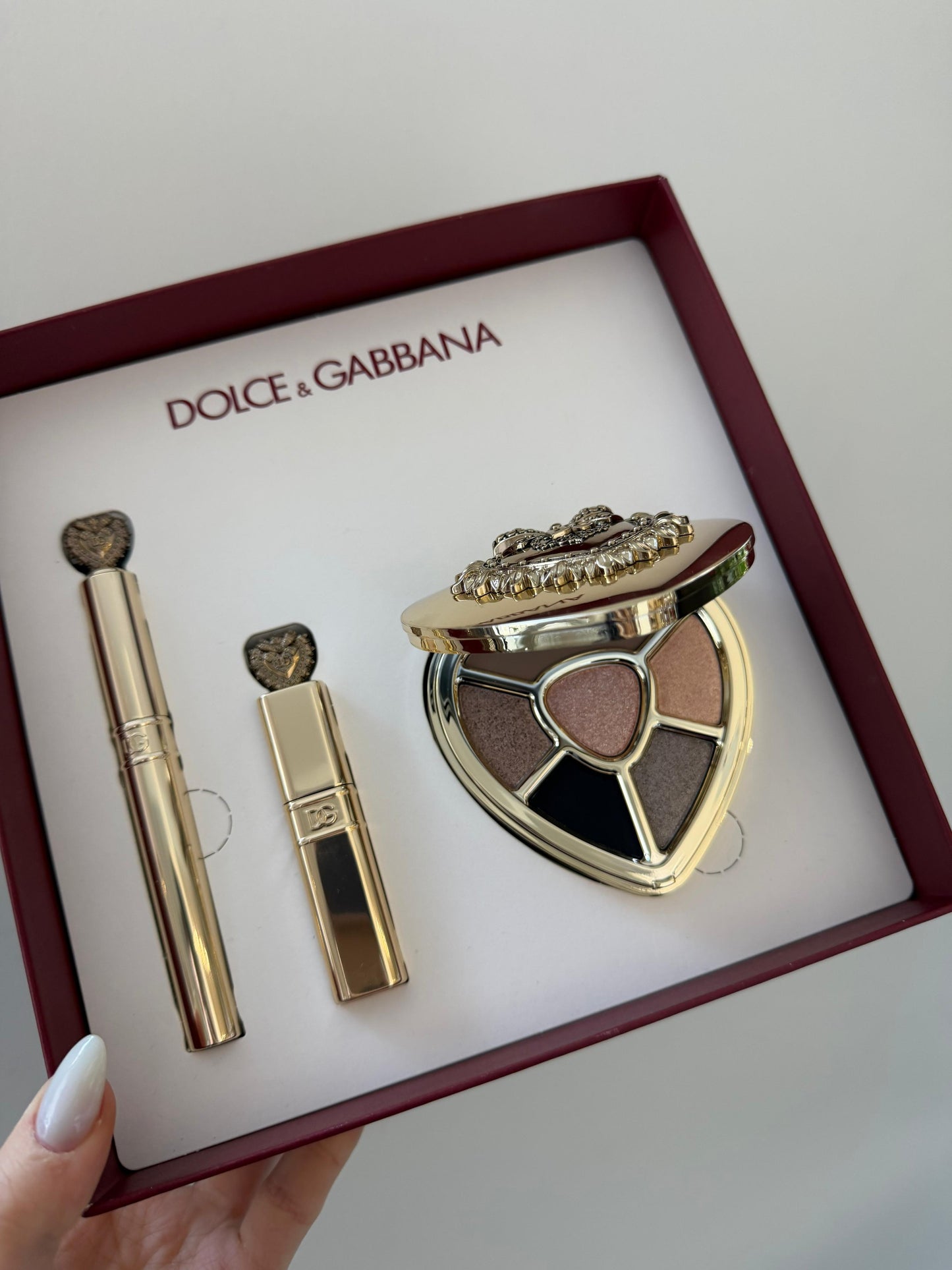 DOLCE&GABBANA Devotion Flawless Eyes Gift Set (03)
Eyeshadow + Eyeliner + Mascara
