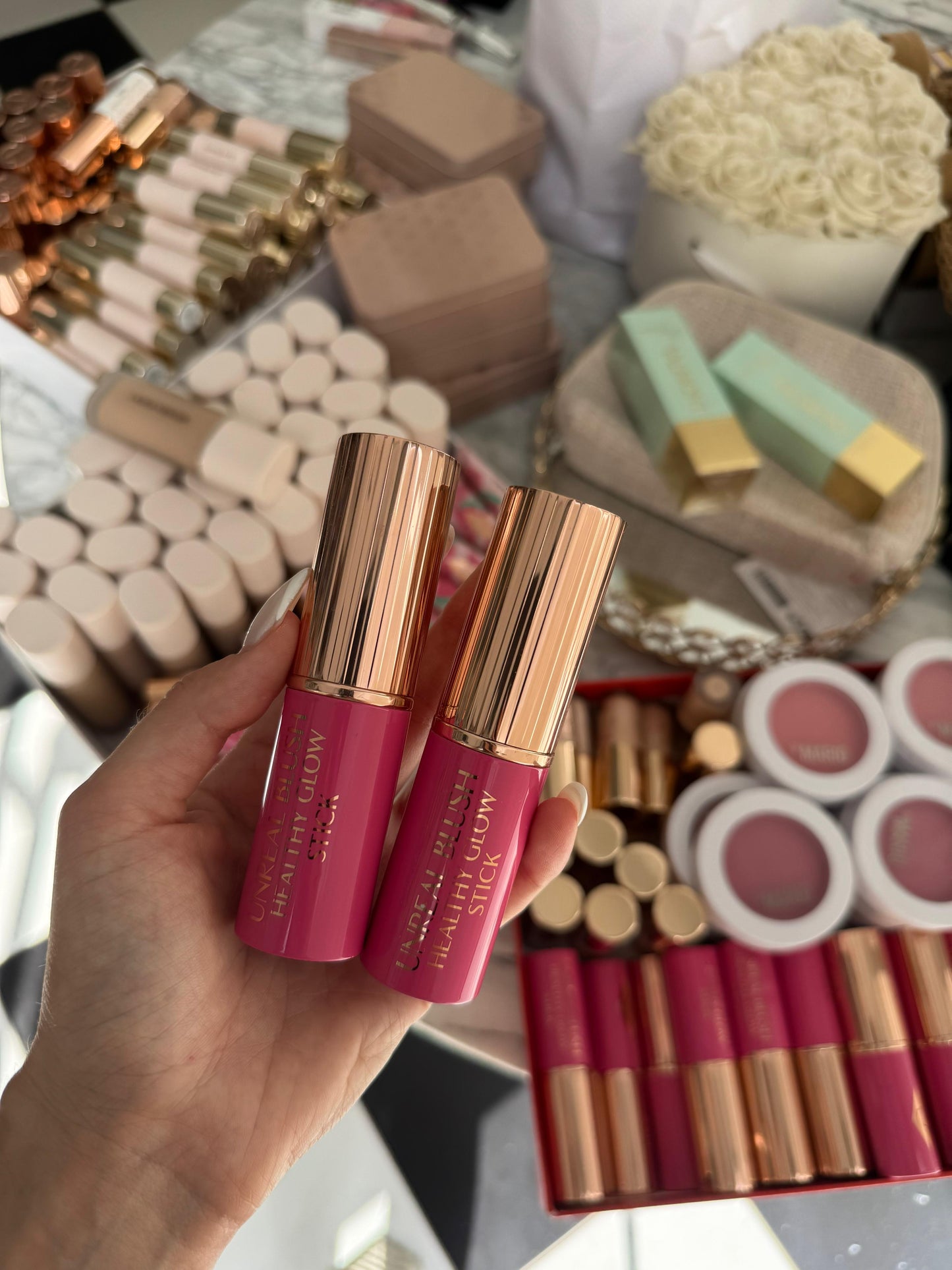 CHARLOTTE Unreal Blush Healthy Glow Stick - Pinky Glow