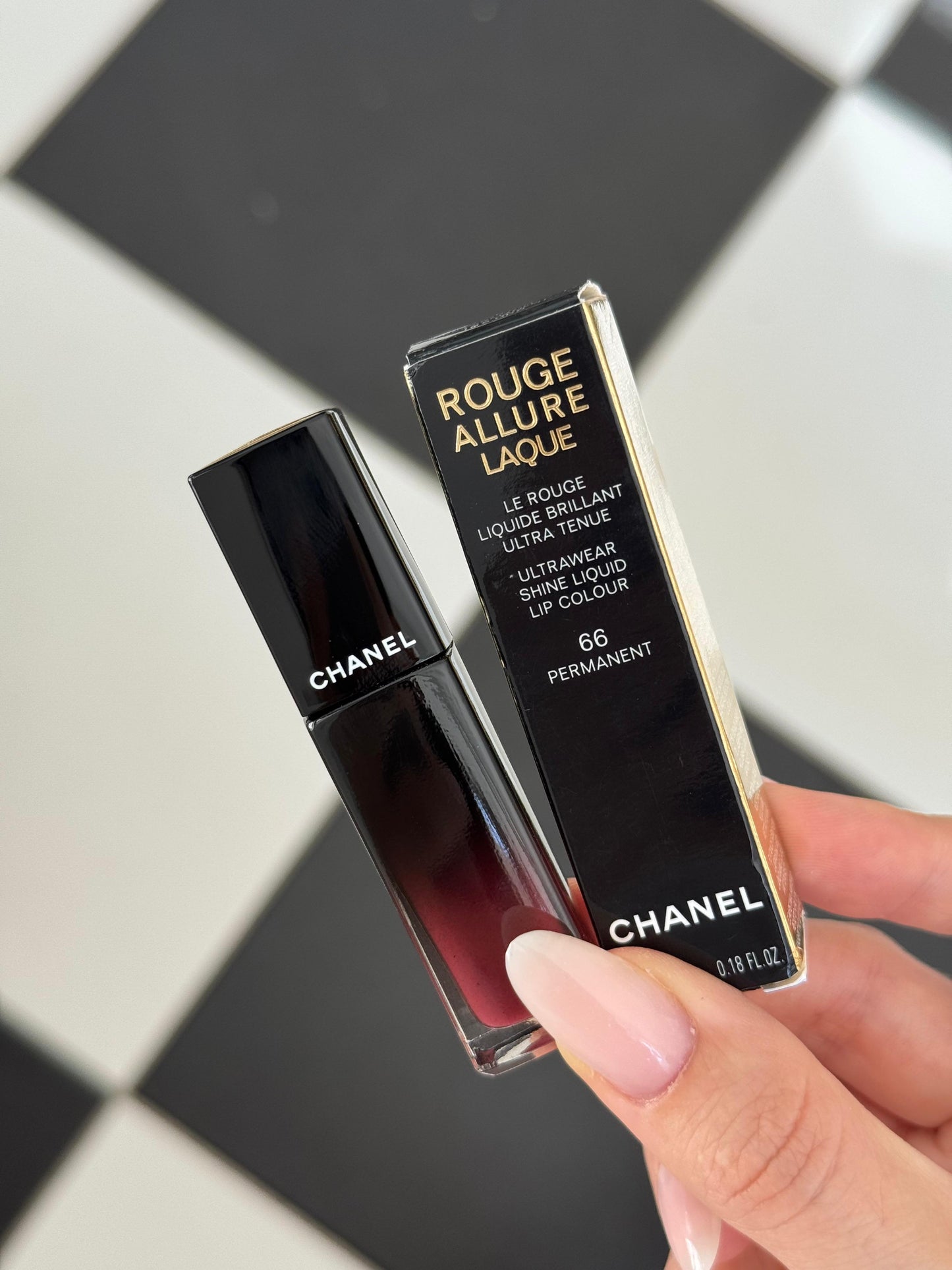 CHANEL Rouge Allure Laque (66)
Ultrawear Shine Liquid Lipstick