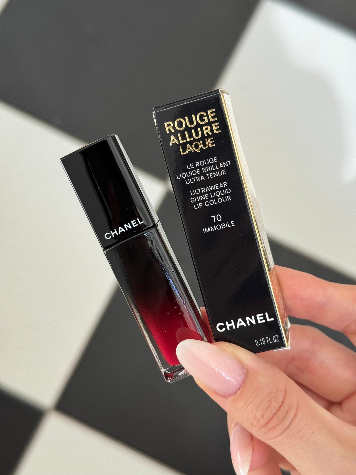 CHANEL Rouge Allure Laque (70)
Ultrawear Shine Liquid Lipstick