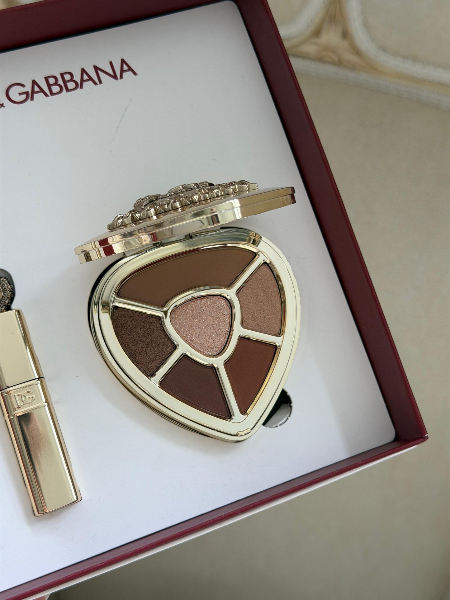 DOLCE&GABBANA Devotion Flawless Eyes Gift Set (01)
Eyeshadow + Eyeliner + Mascara