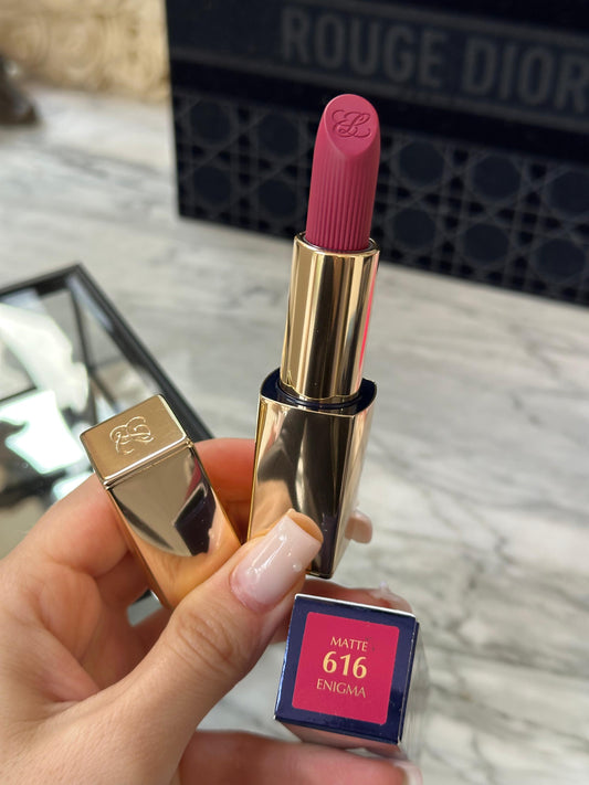 ESTÉE LAUDER Pure Color
Creme Lipstick (616)