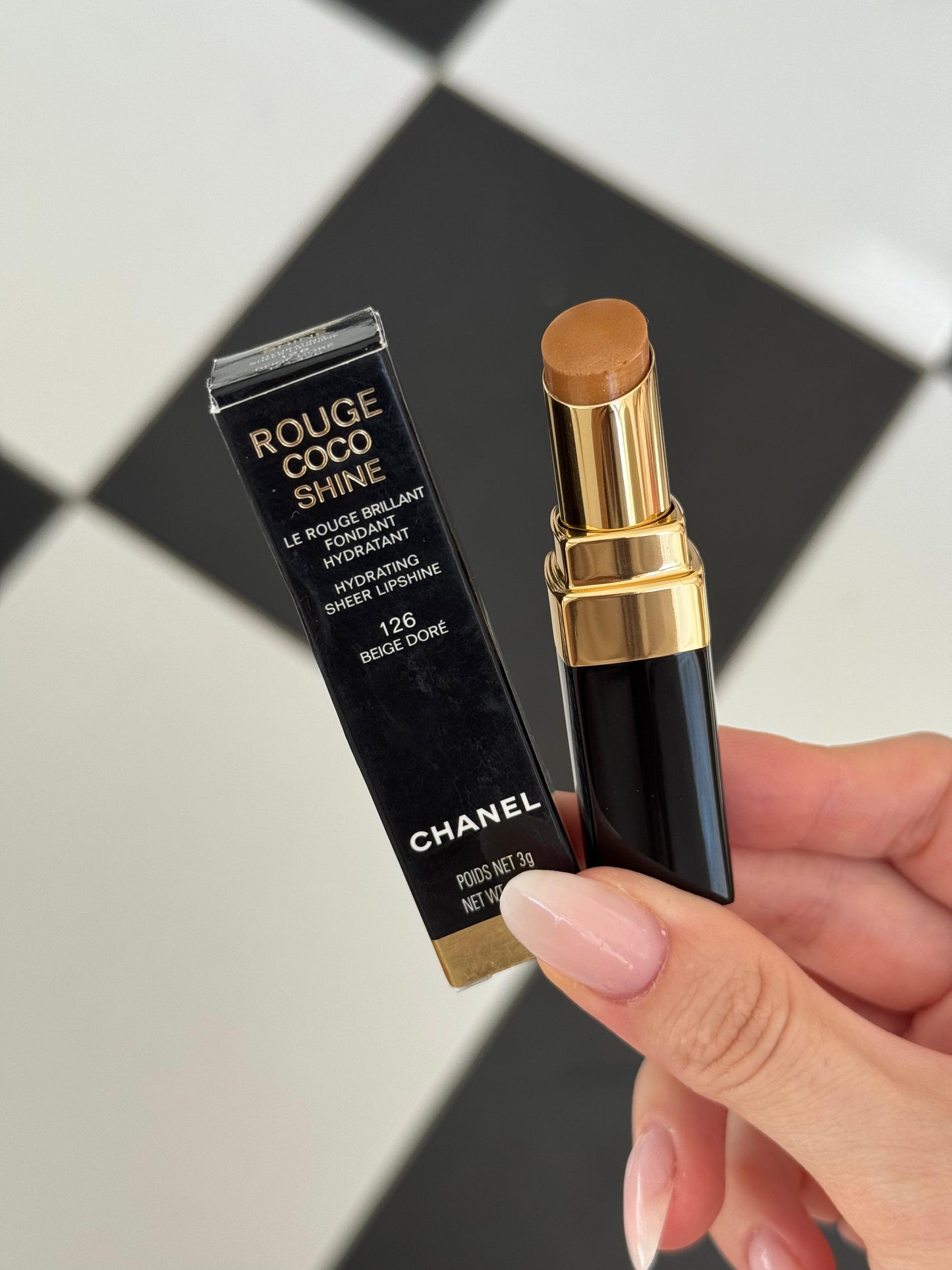 CHANEL
Rouge Coco Shine Hydrating Sheer Lipstick (126)