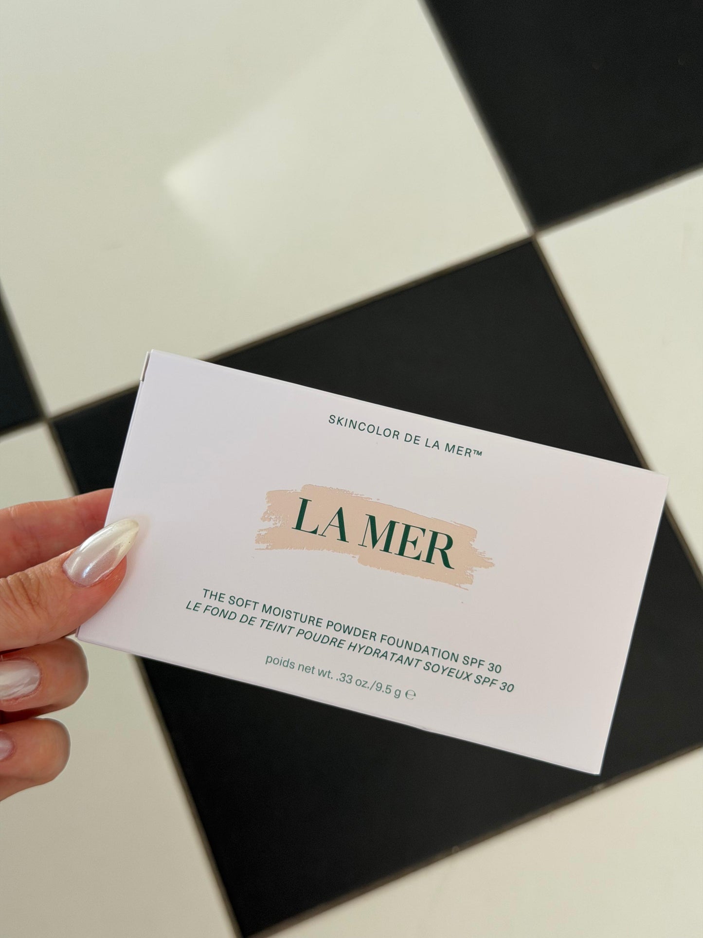LA MER The Soft Moisture Powder Foundation SPF30 (43 Caramel)