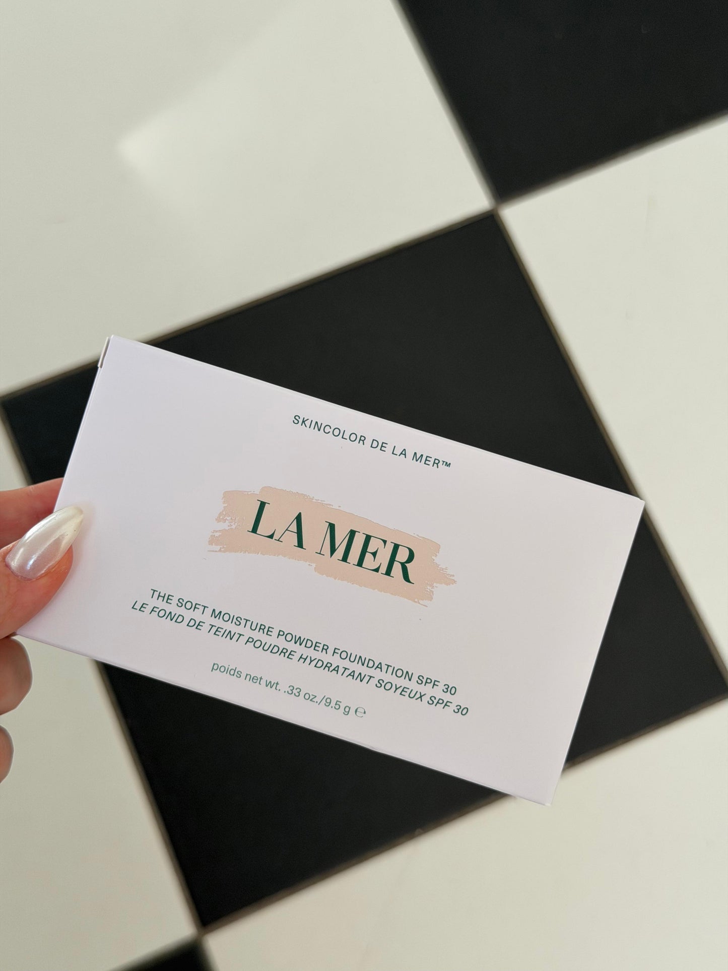 LA MER The Soft Moisture Powder Foundation SPF30 (43 Caramel)