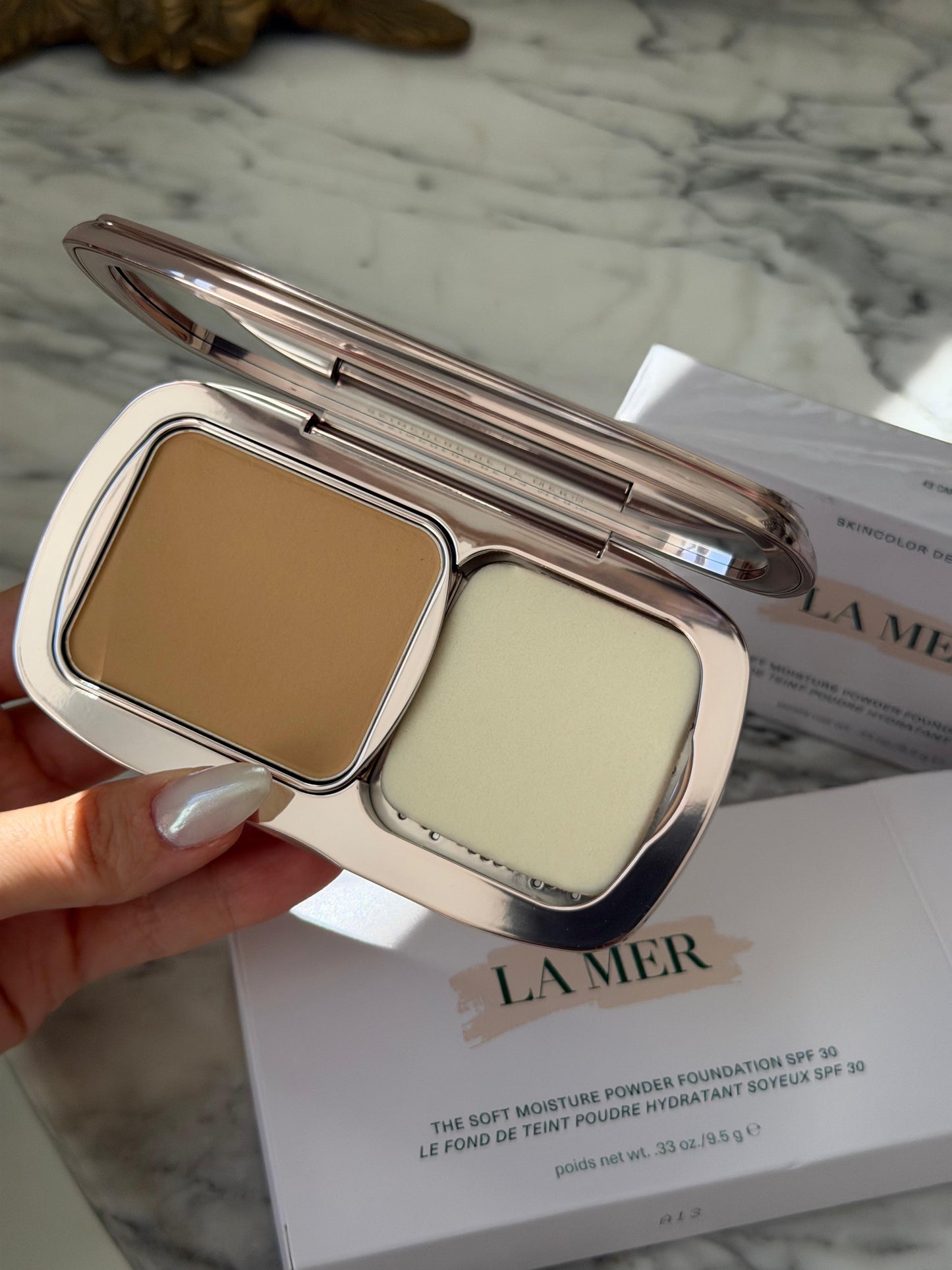 LA MER The Soft Moisture Powder Foundation SPF30 (43 Caramel)