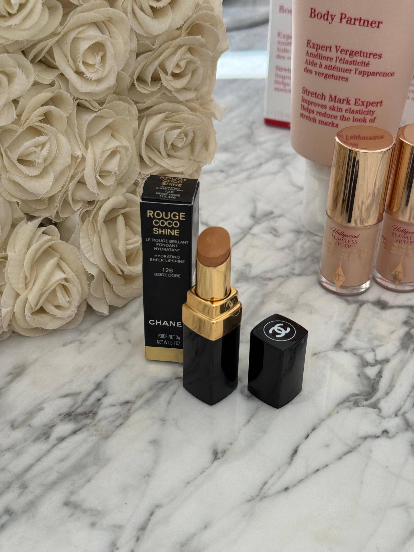 CHANEL
Rouge Coco Shine Hydrating Sheer Lipstick (126)