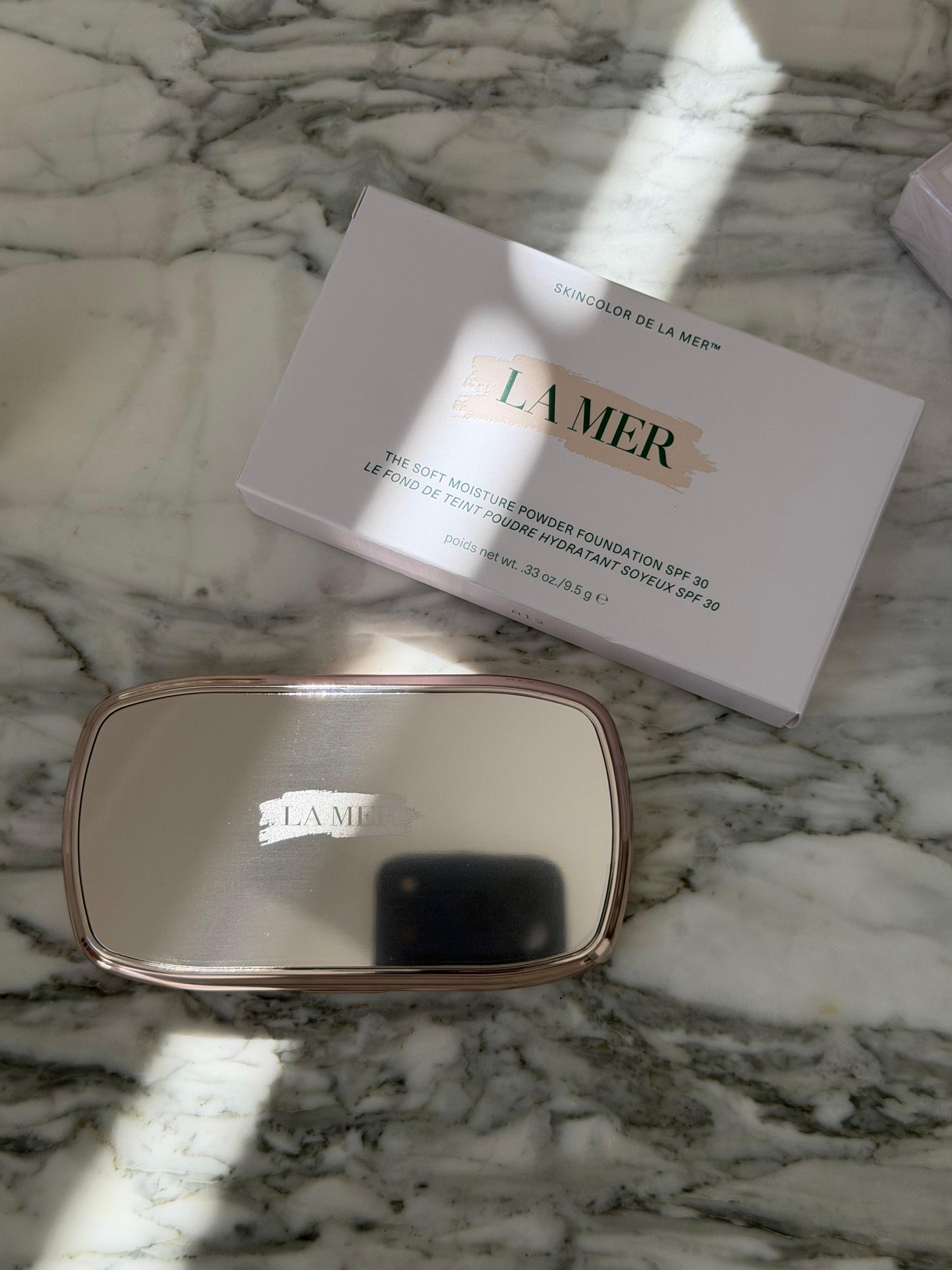 LA MER The Soft Moisture Powder Foundation SPF30 (43 Caramel)