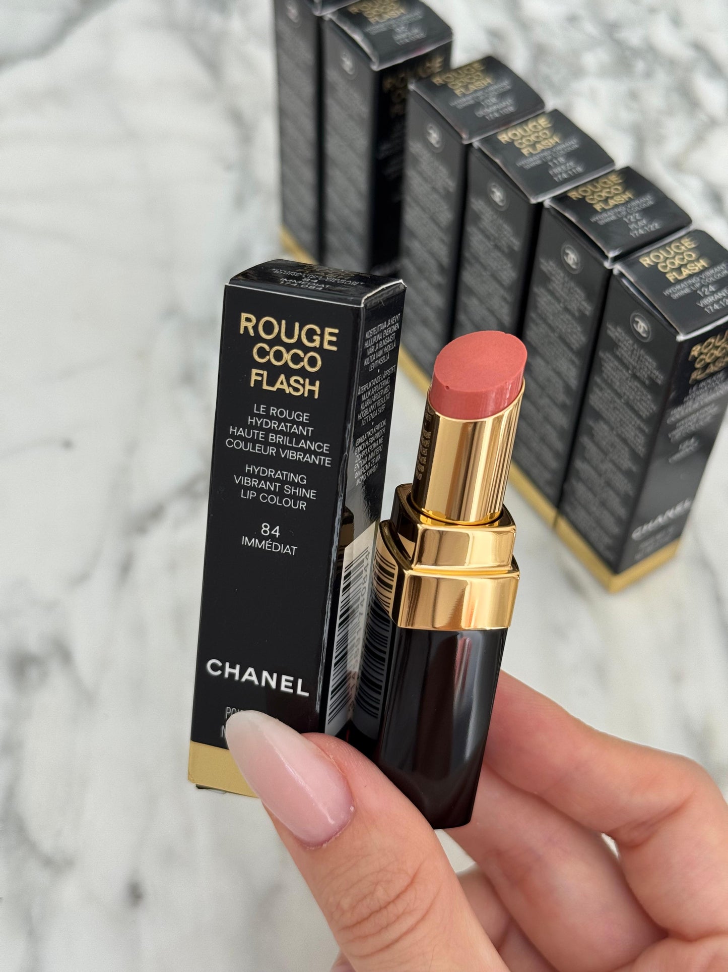 CHANEL Rouge Coco Flash (84)
Hydrating Vibrant Shine Lipstick