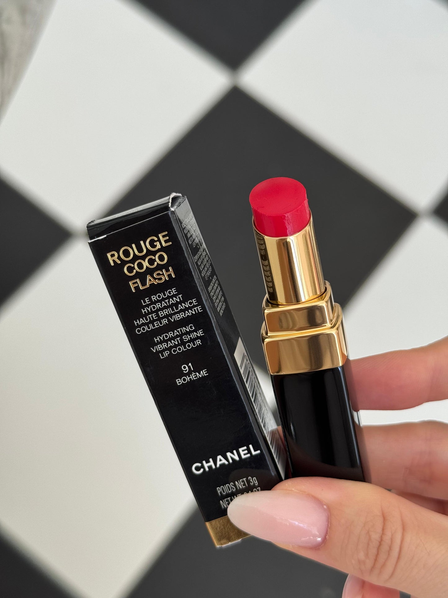 CHANEL Rouge Coco Flash (91)
Hydrating Vibrant Shine Lipstick