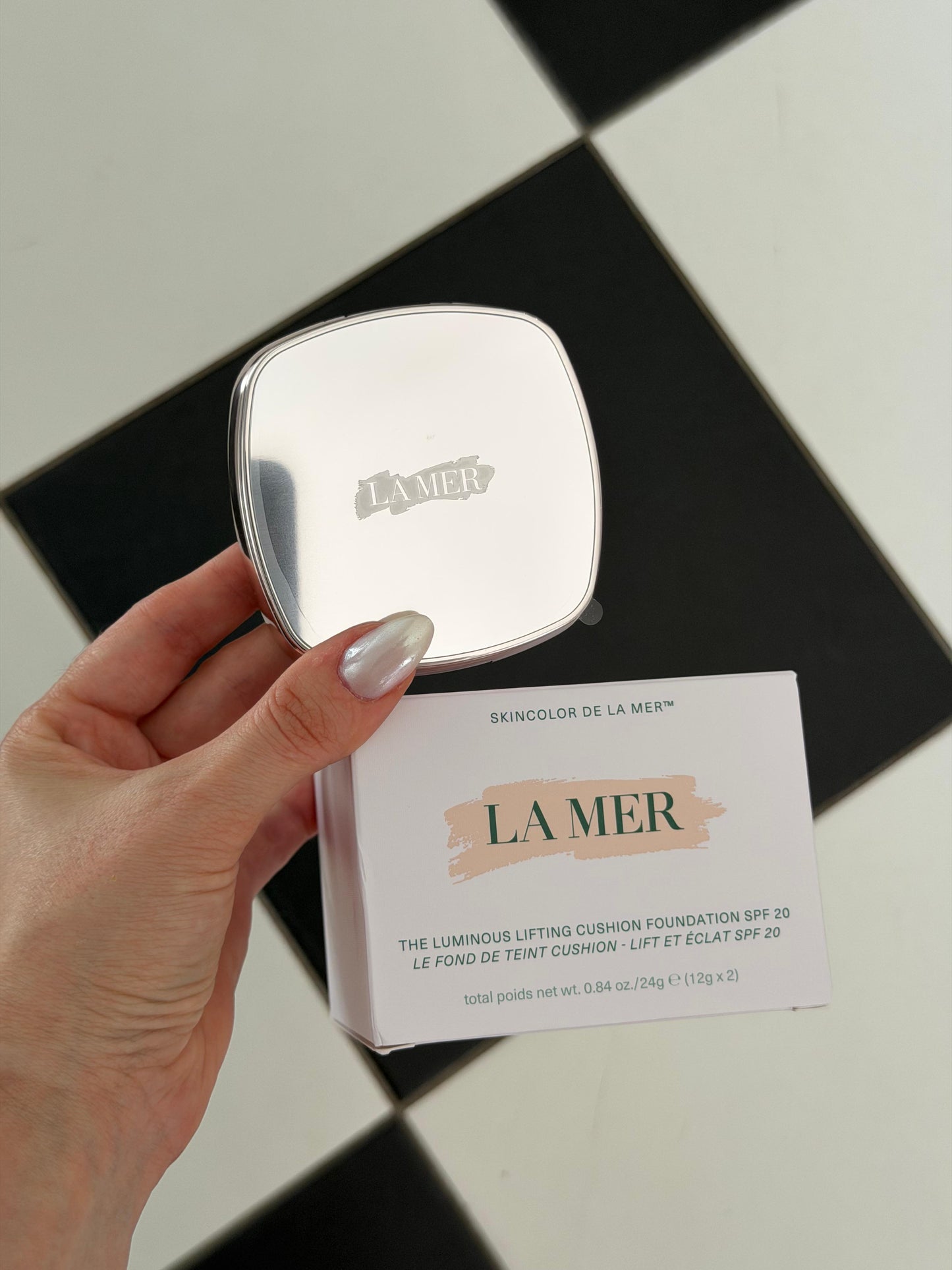 LA MER The Luminous Lifting Cushion Foundation SPF20 - Rosy Ivory