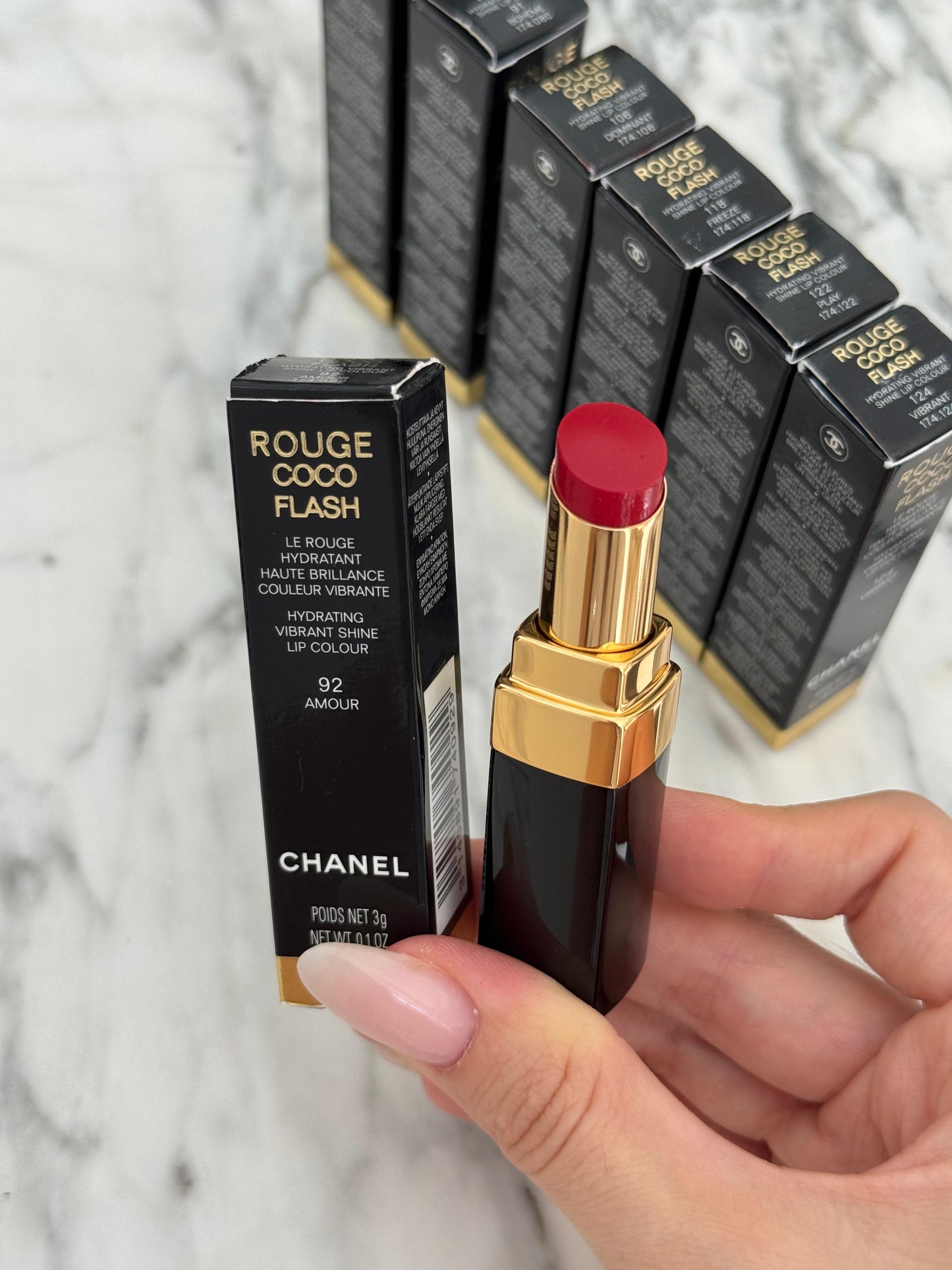 CHANEL Rouge Coco Flash (92)
Hydrating Vibrant Shine Lipstick