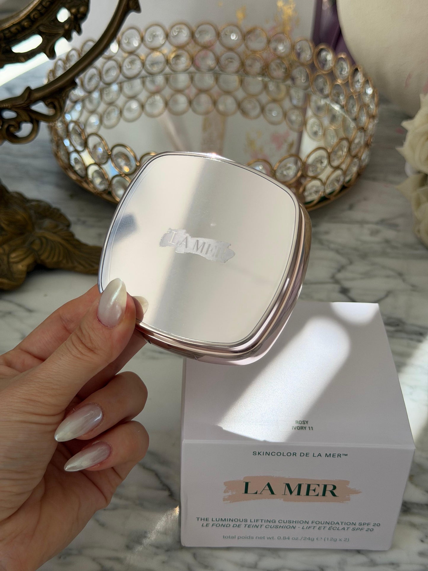 LA MER The Luminous Lifting Cushion Foundation SPF20 - Rosy Ivory