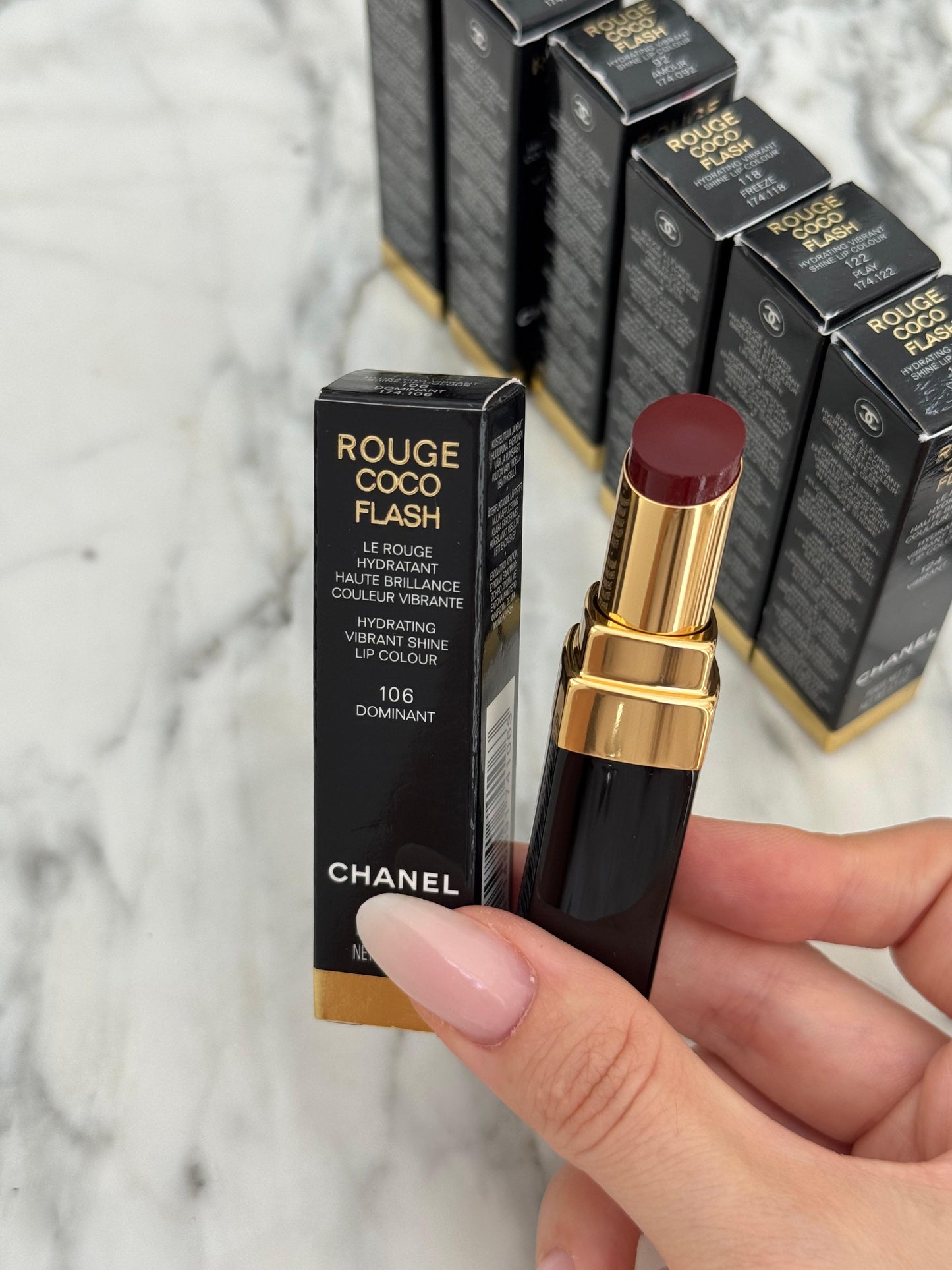 CHANEL Rouge Coco Flash (106)
Hydrating Vibrant Shine Lipstick