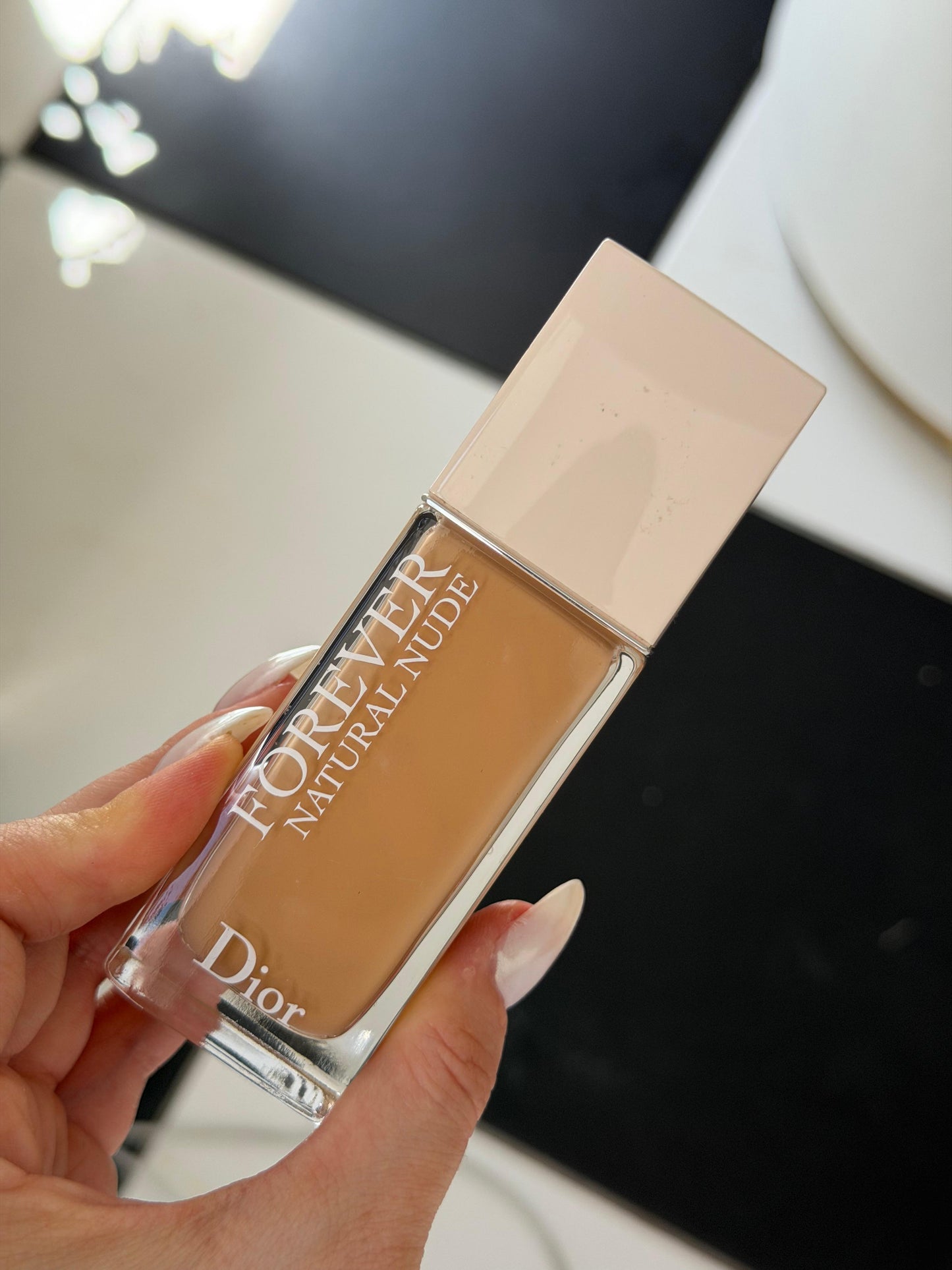 DIOR Forever Natural Nude (2W)
Longwear Foundation - 96% Natural-Origin Ingredients