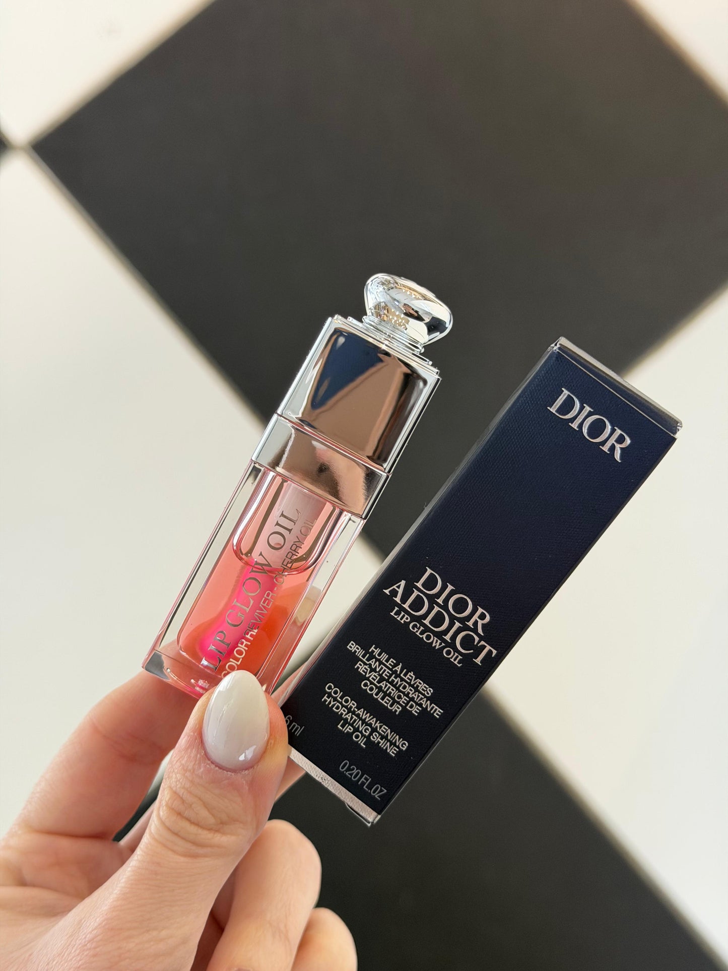 DIOR Addict Lip Glow Oil - 001 Pink
Nourishing Lip Oil, Intense Gloss