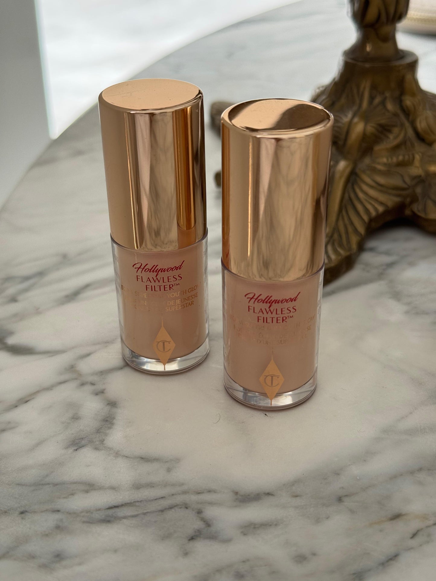 CHARLOTTE TILBURY Hollywood Flawless Filter For A Superstar Youth Glow Foundation Primer