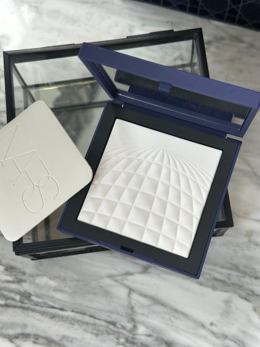 NARS Light Reflecting™ Setting Powder - Pressed Powder Compacte Fixante