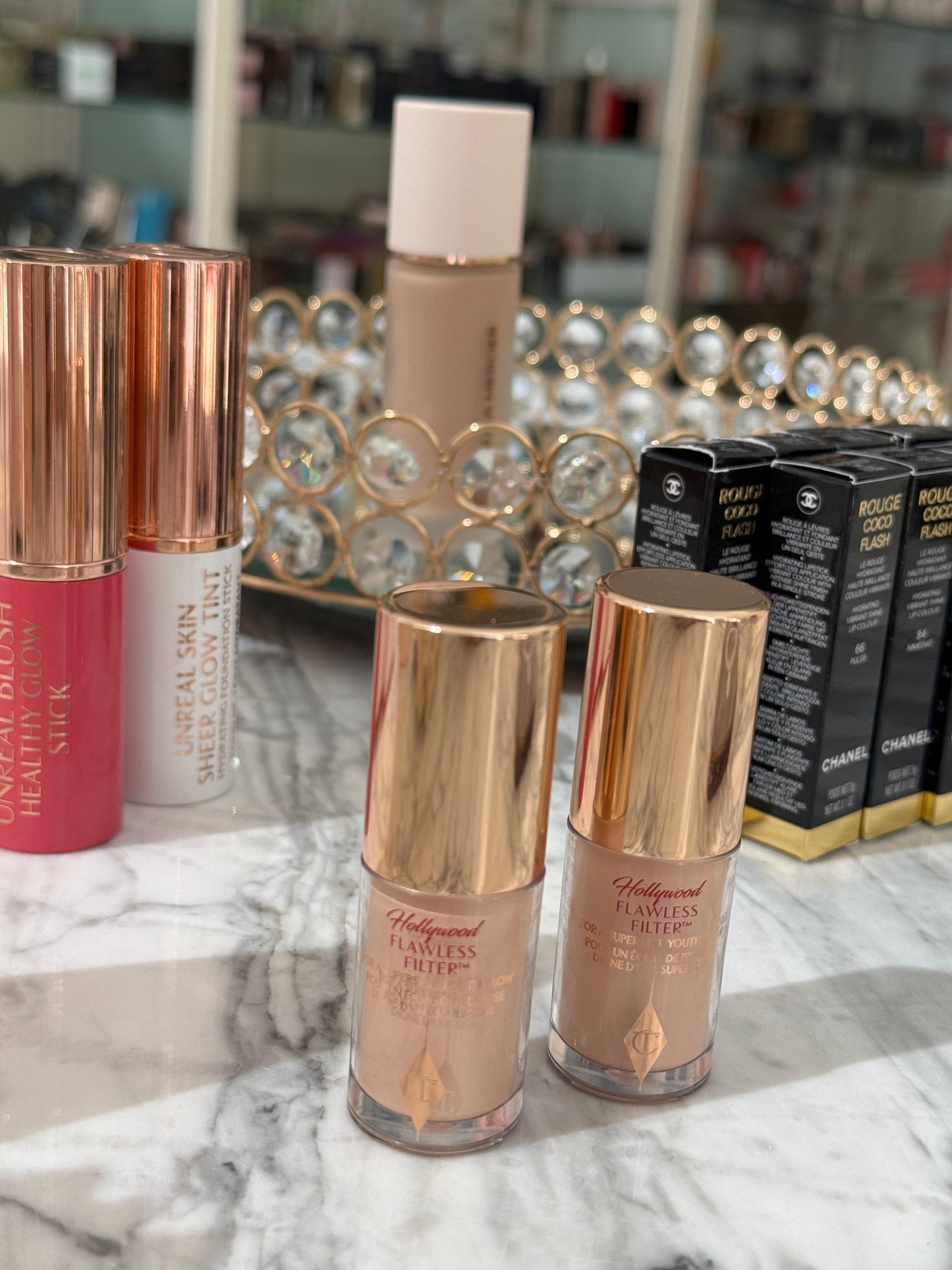 CHARLOTTE TILBURY Hollywood Flawless Filter For A Superstar Youth Glow Foundation Primer